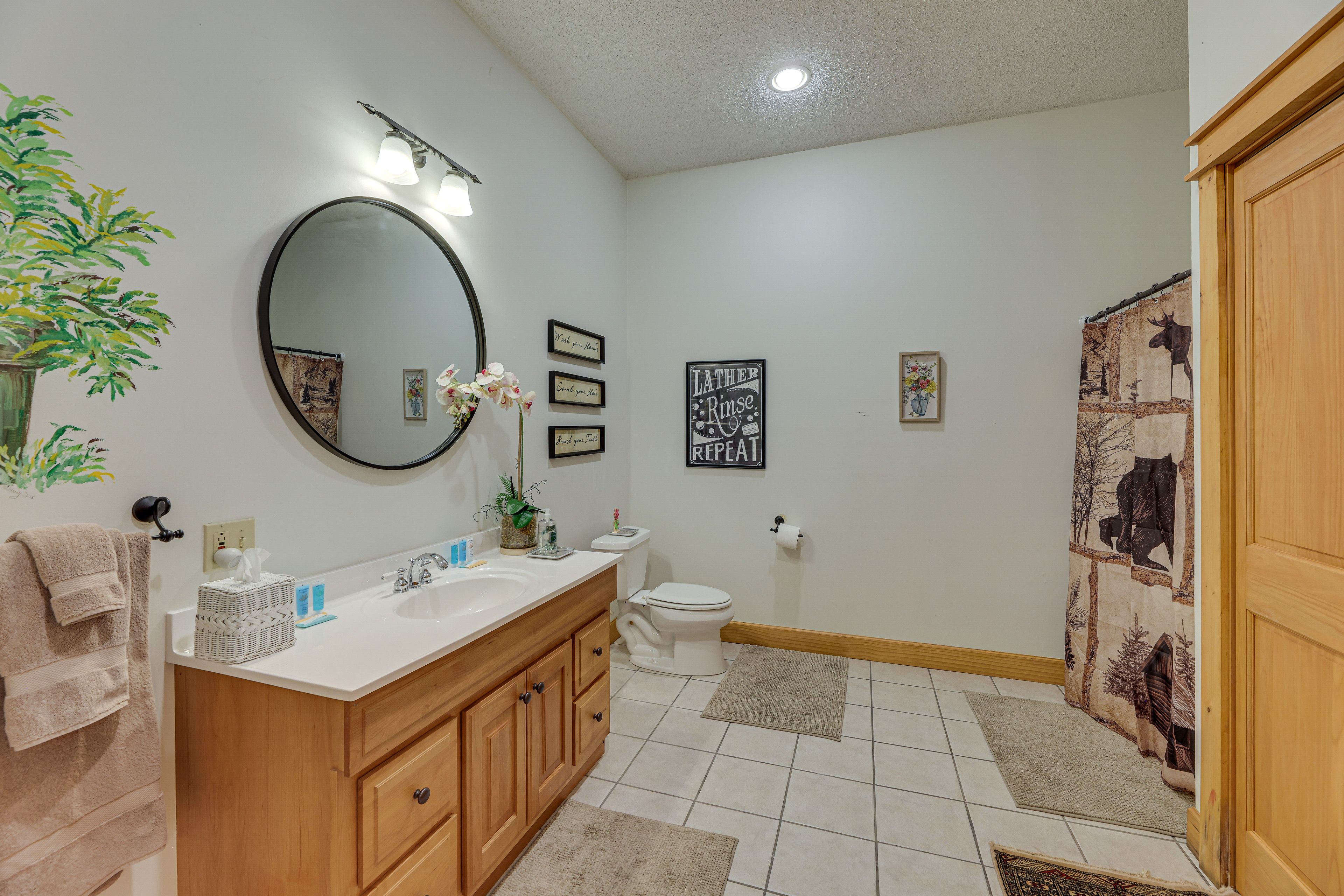 Full Bathroom | Lower Level