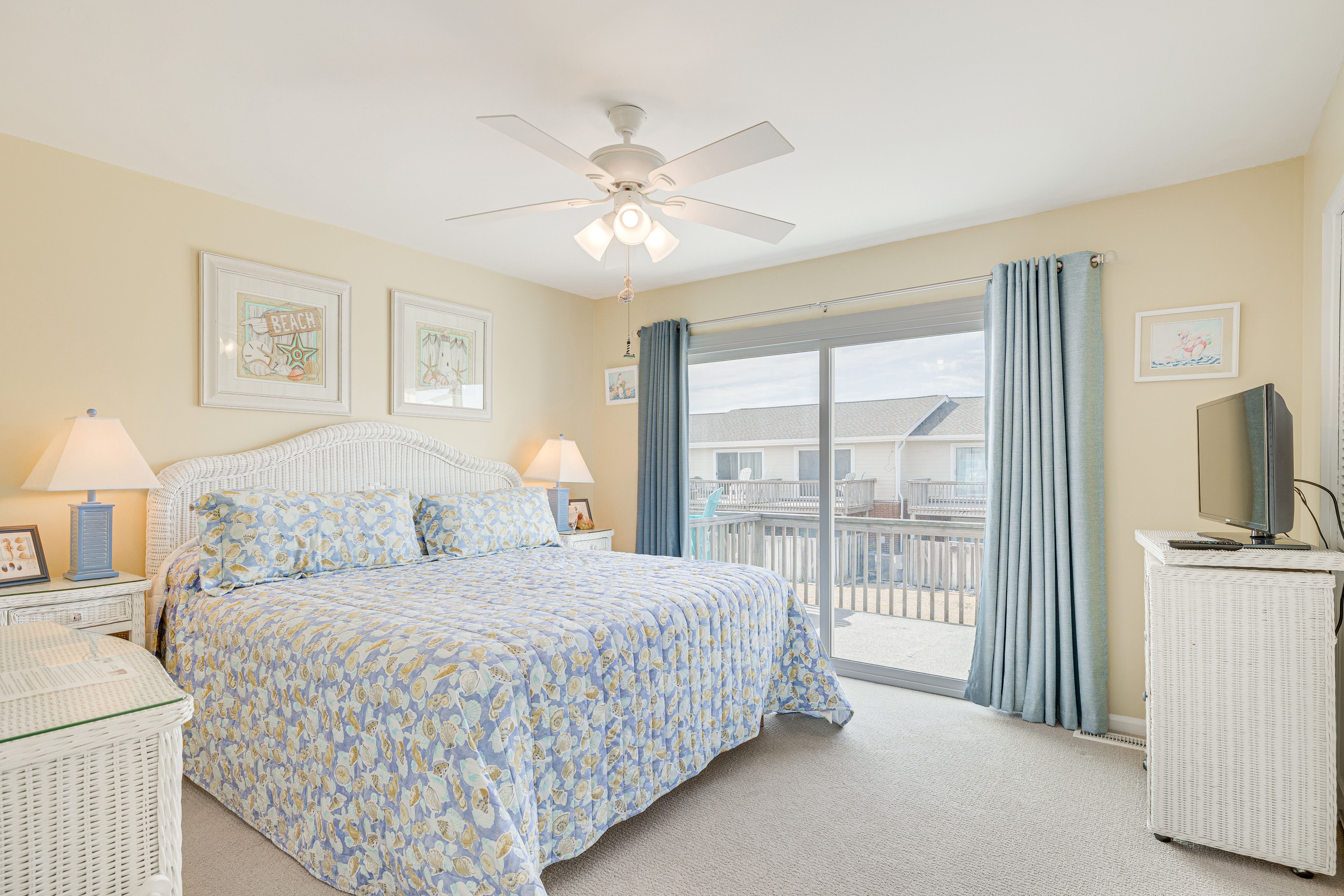 Bedroom 1 | King Bed | Linens Provided | 2nd Floor