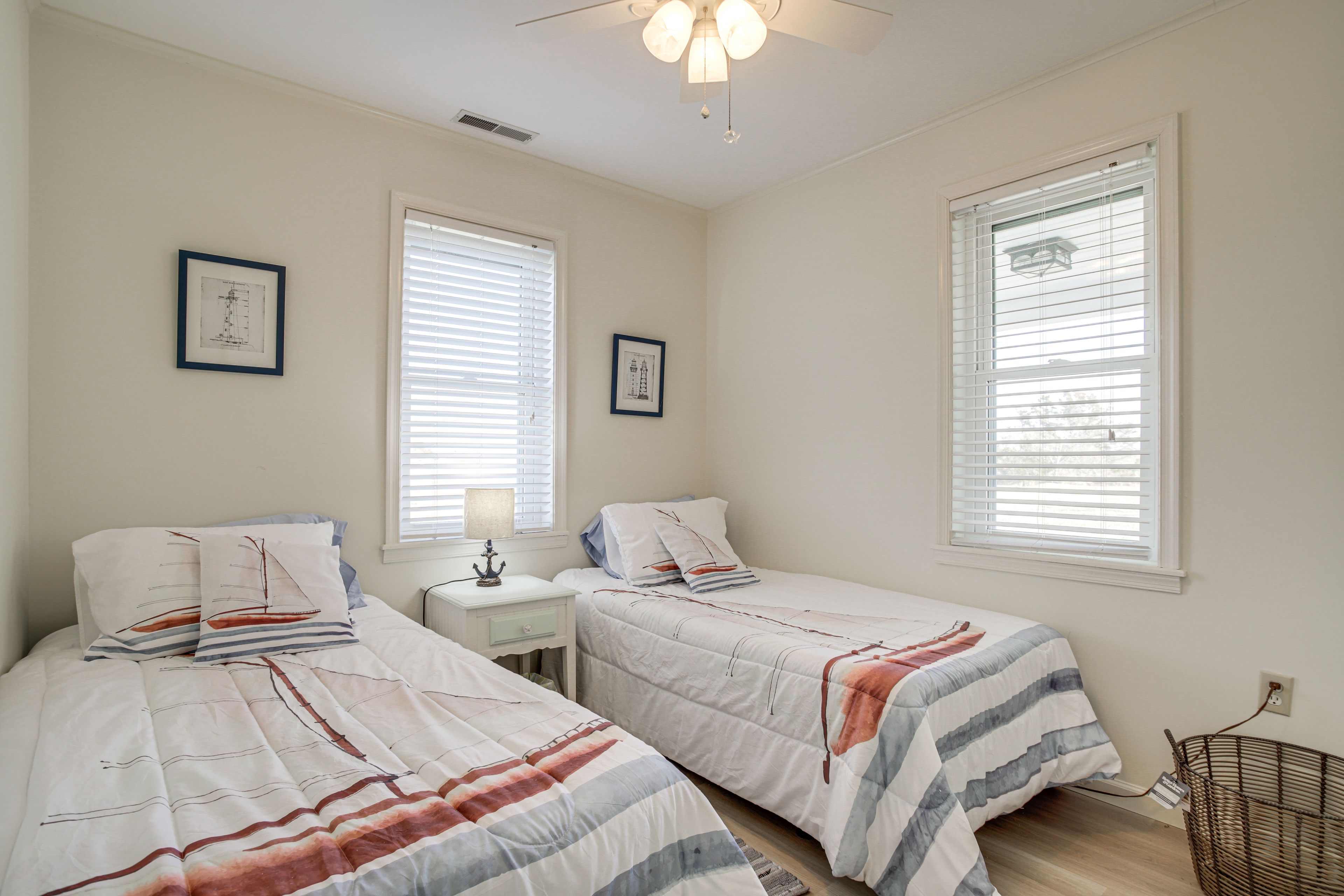 Bedroom 2 | 2 Twin Beds | 1st Floor