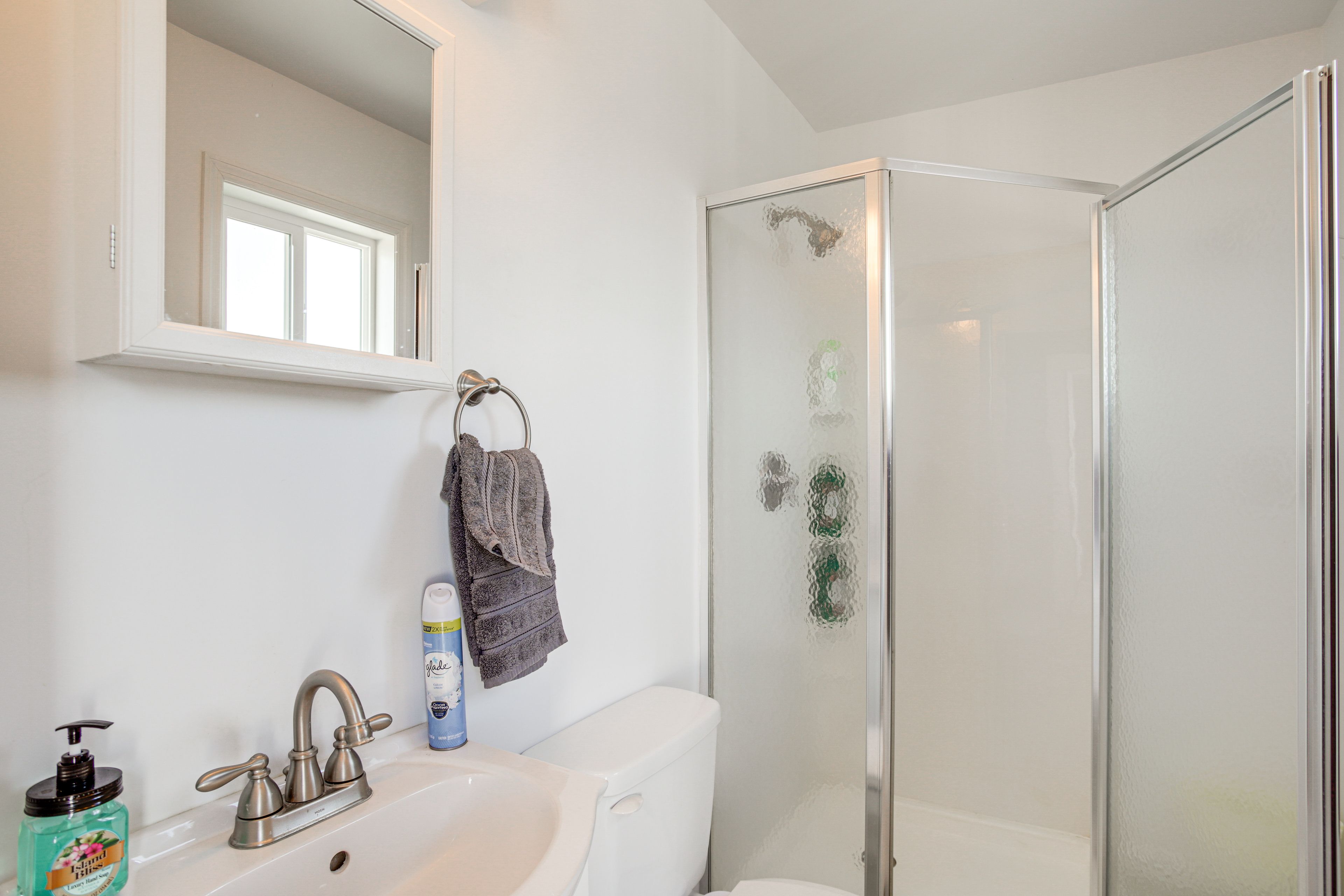En-Suite Bathroom | Walk-In Shower | 2nd Floor