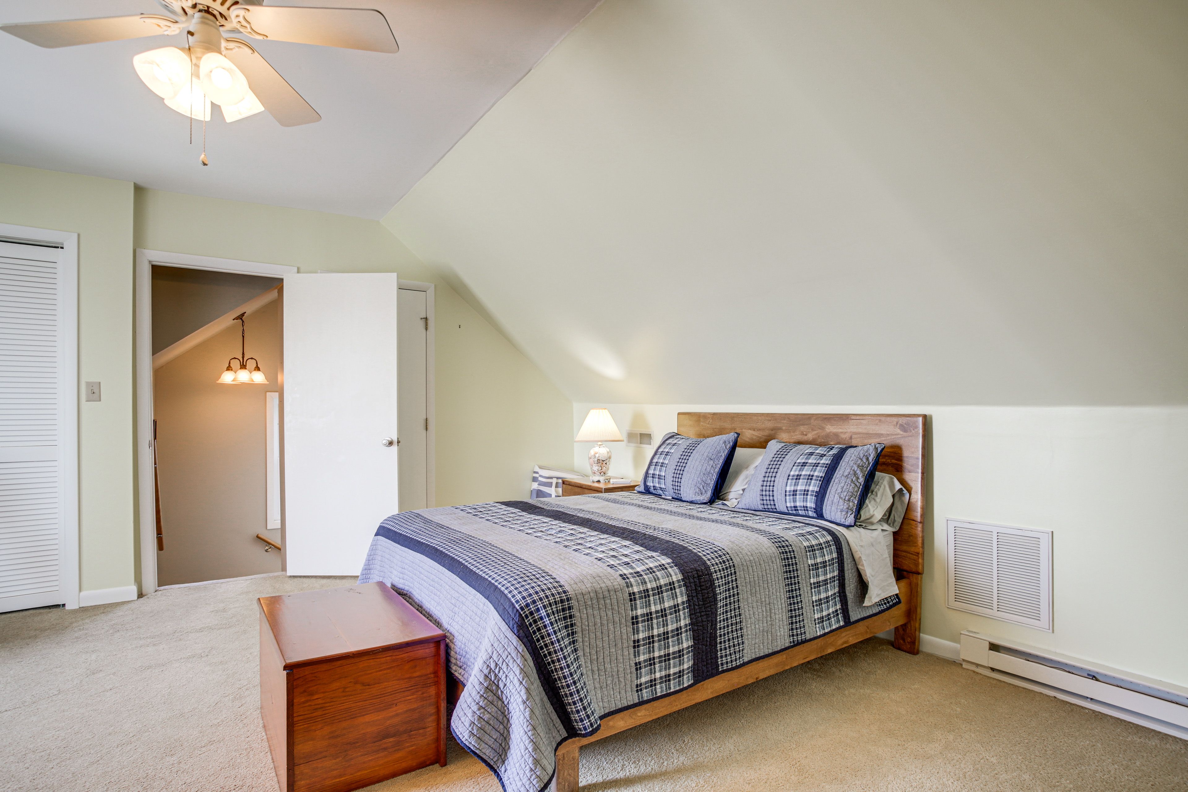 Bedroom 1 | Queen Bed | En-Suite Bathroom | Patio Access | 2nd Floor