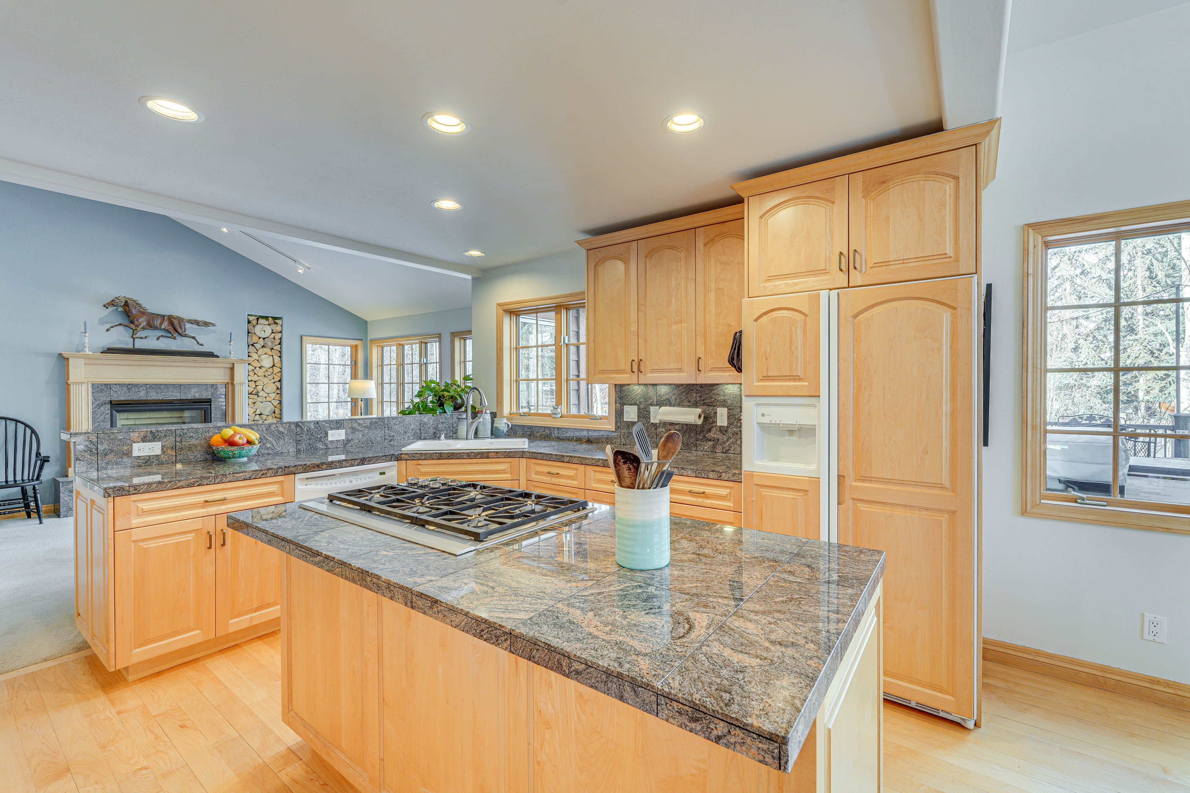 Kitchen | Cooking Basics | Dishwasher | 1st Floor