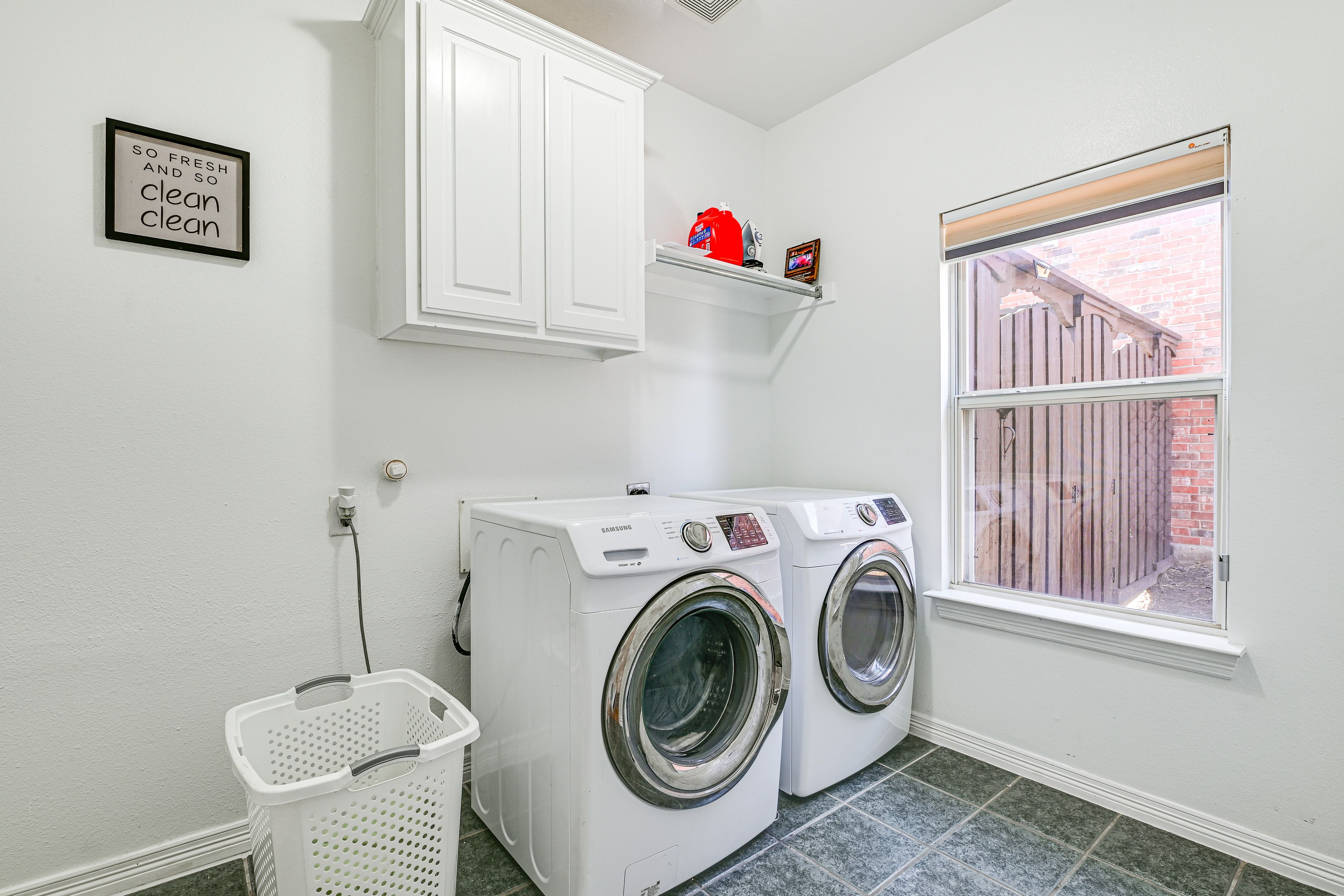Laundry Room | Main Level