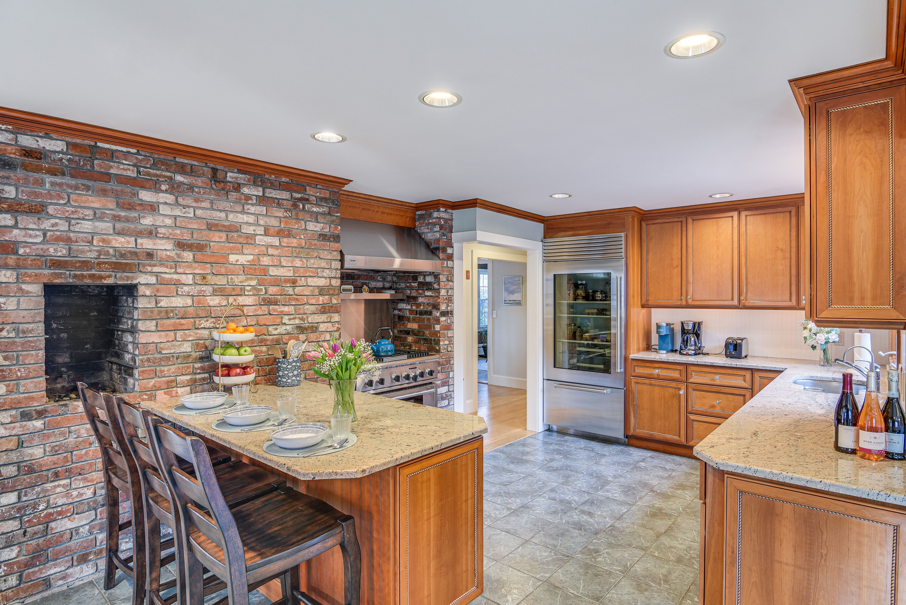 Kitchen | Toaster | Blender | Spices | Drip & Keurig Coffee Makers | Main Level