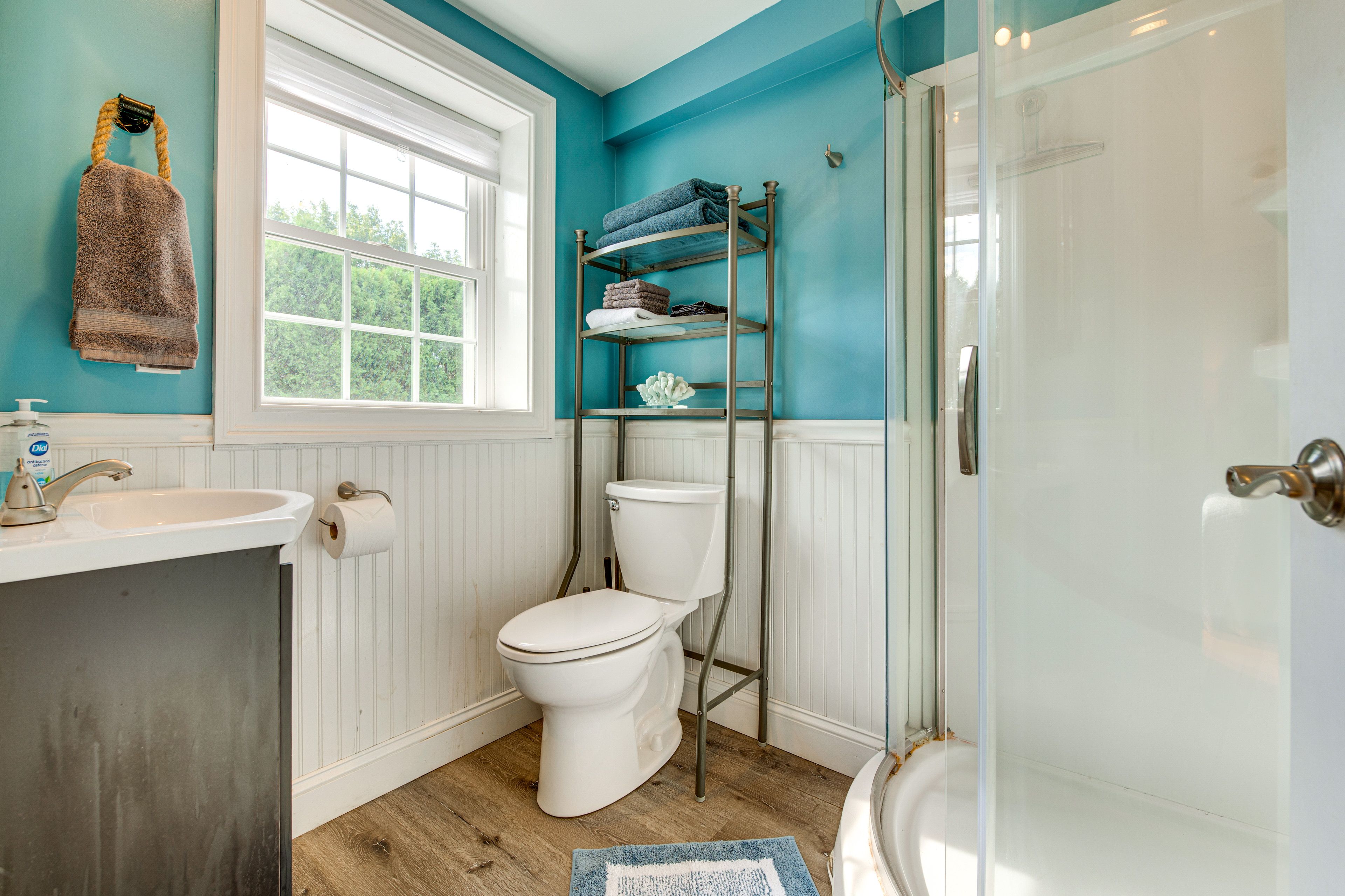 En-Suite Bathroom | Towels | Hair Dryer | 1st Floor