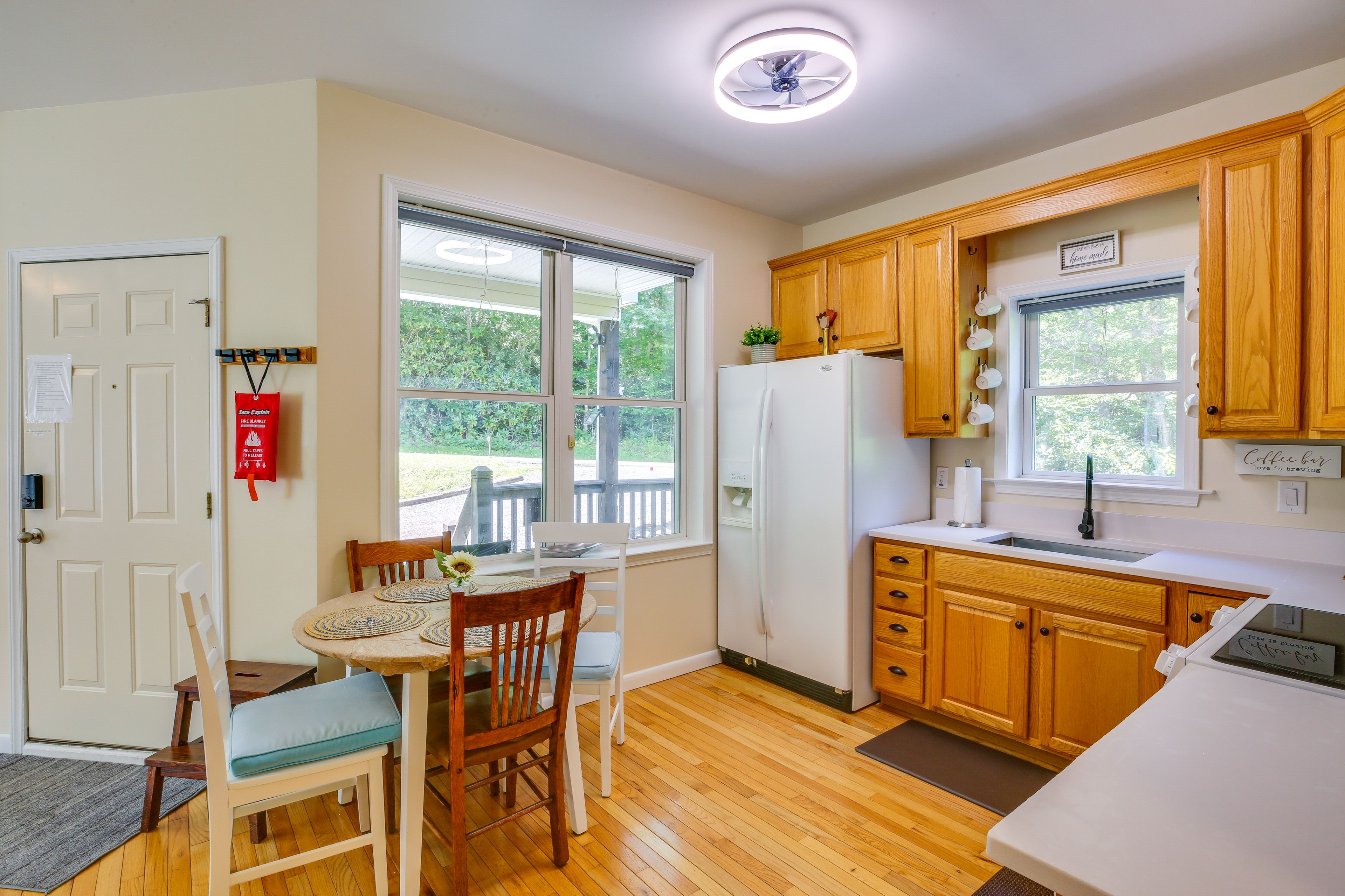 Dining Area | 1st Floor