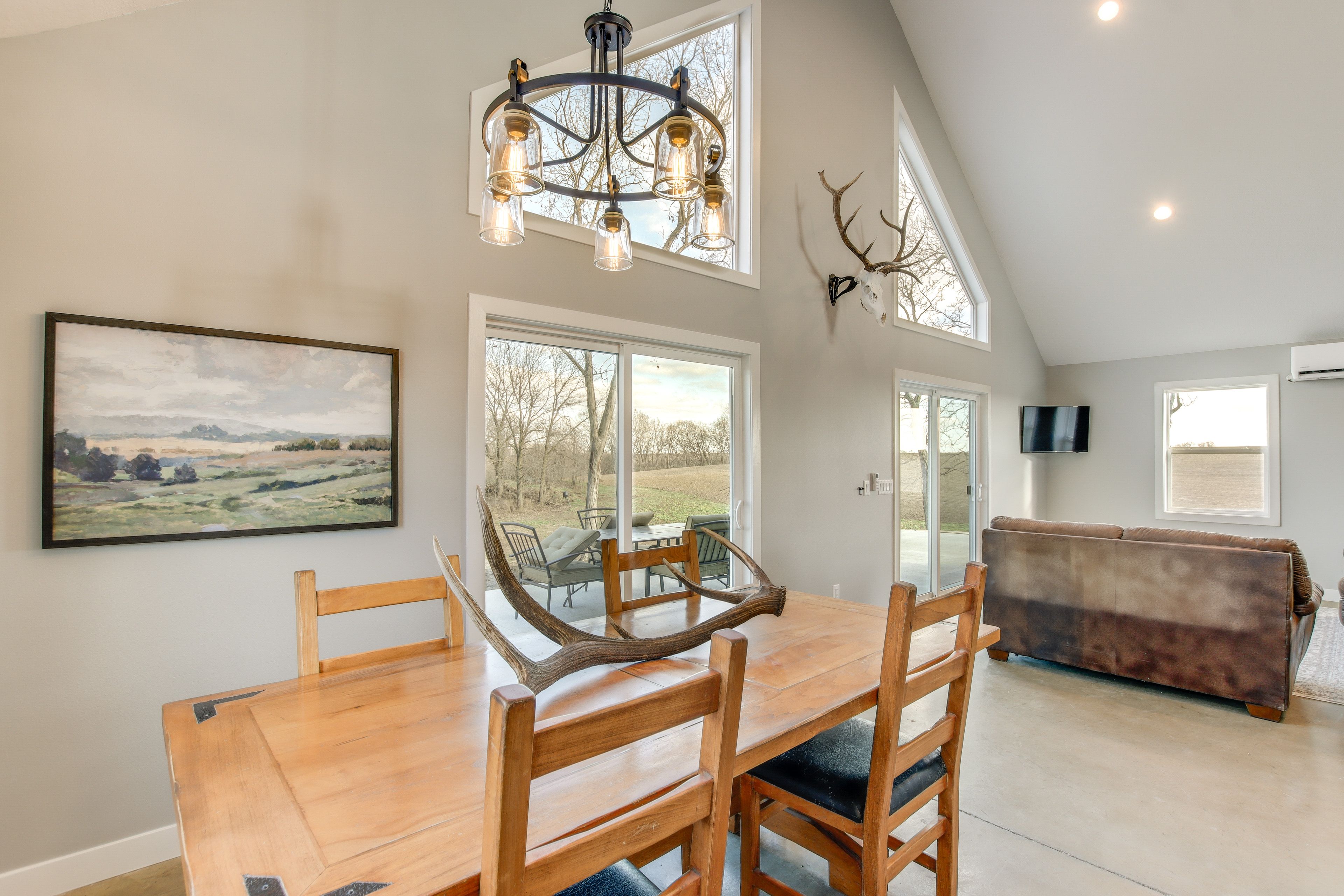 Dining Area | Dishware & Flatware Provided | Main Floor
