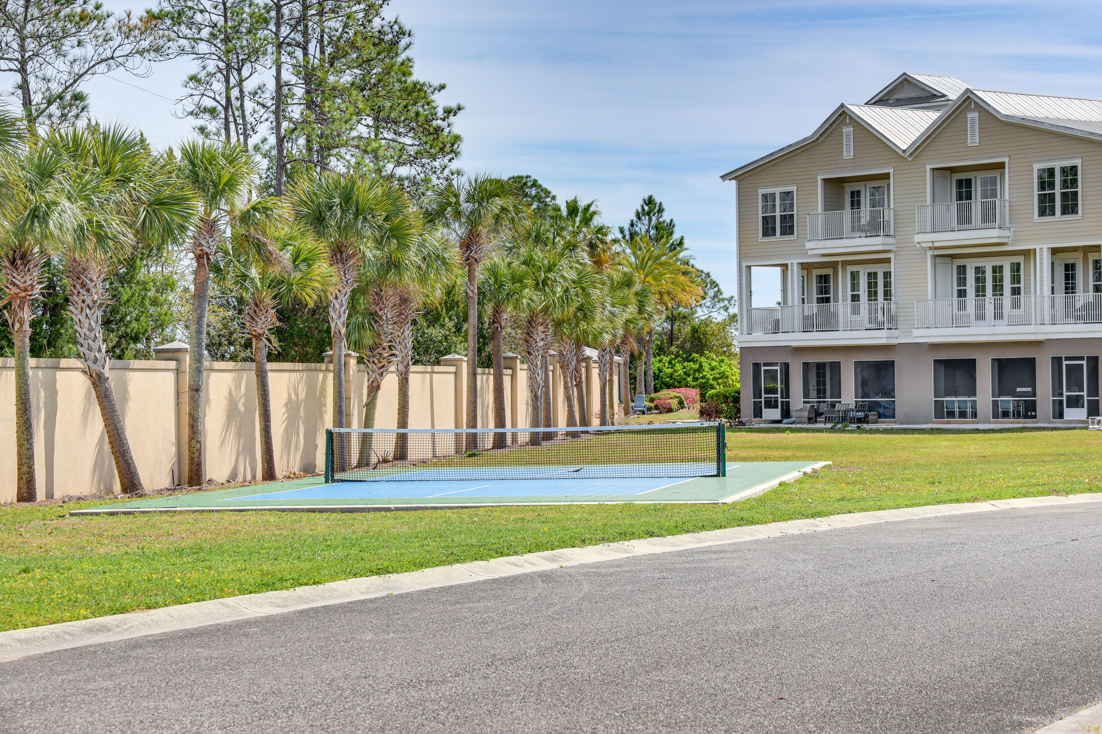 Community Pickleball Court
