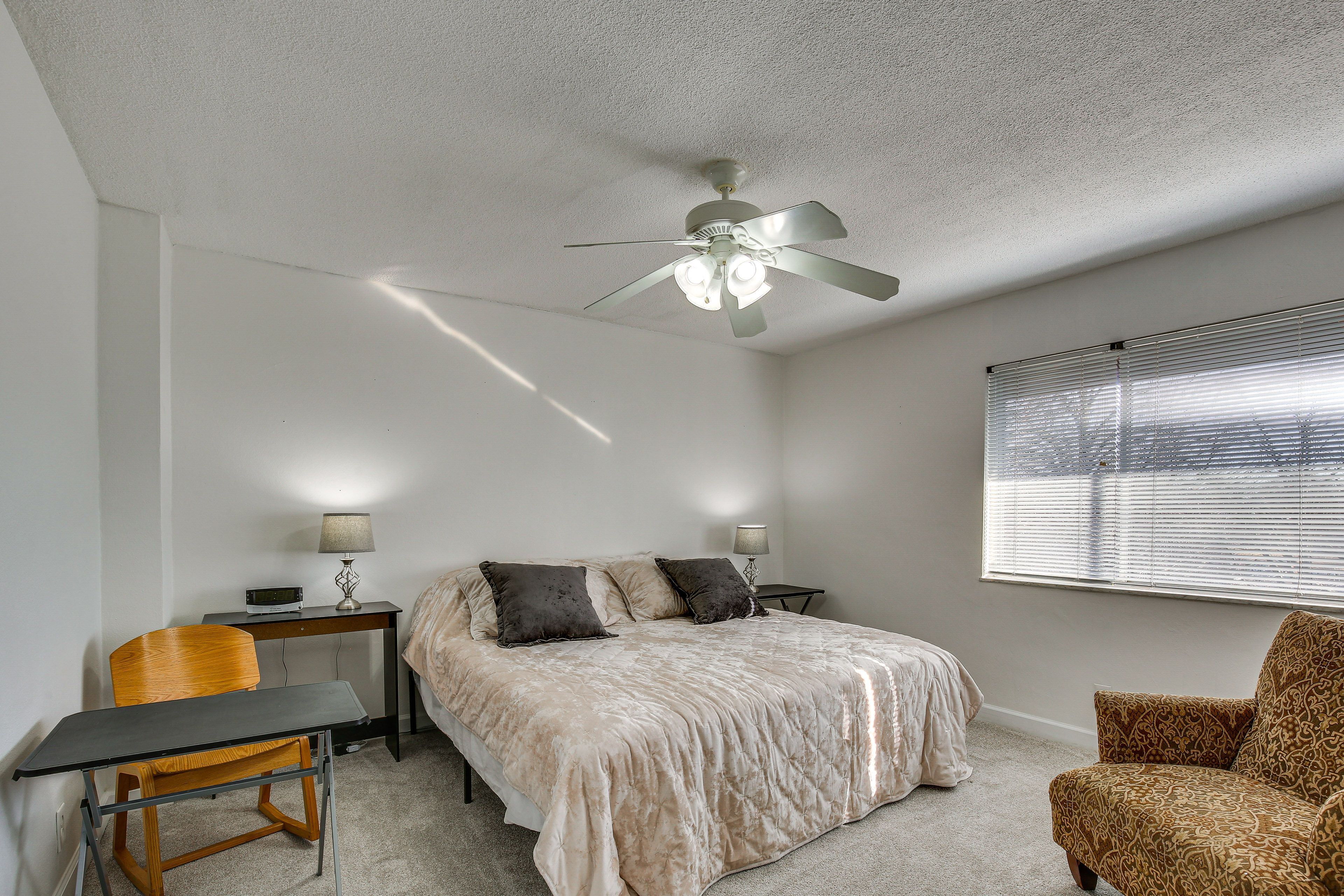 Bedroom 1 | King Bed | Workstation | 2nd Floor