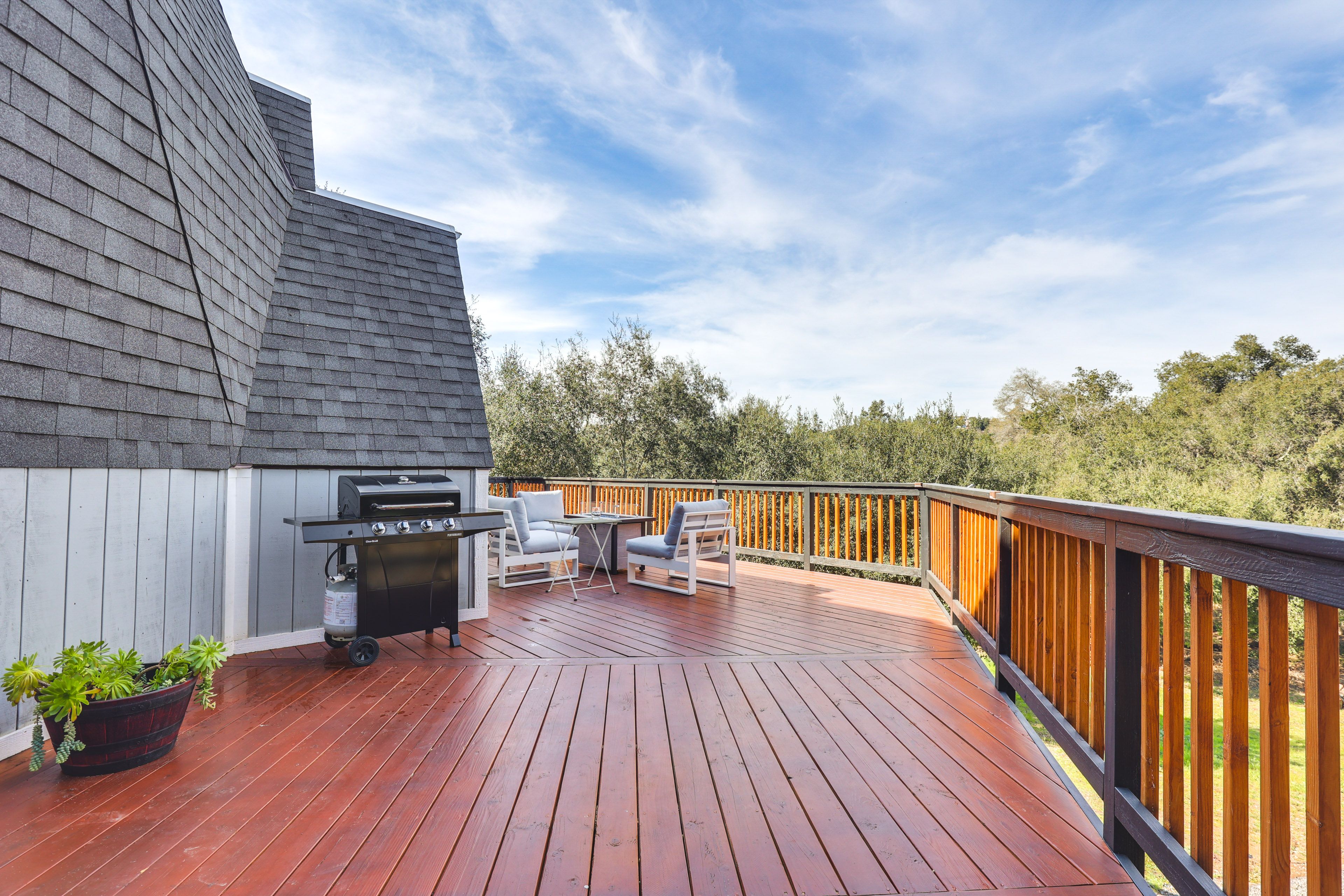 Gas Grill | Fire Pit Table