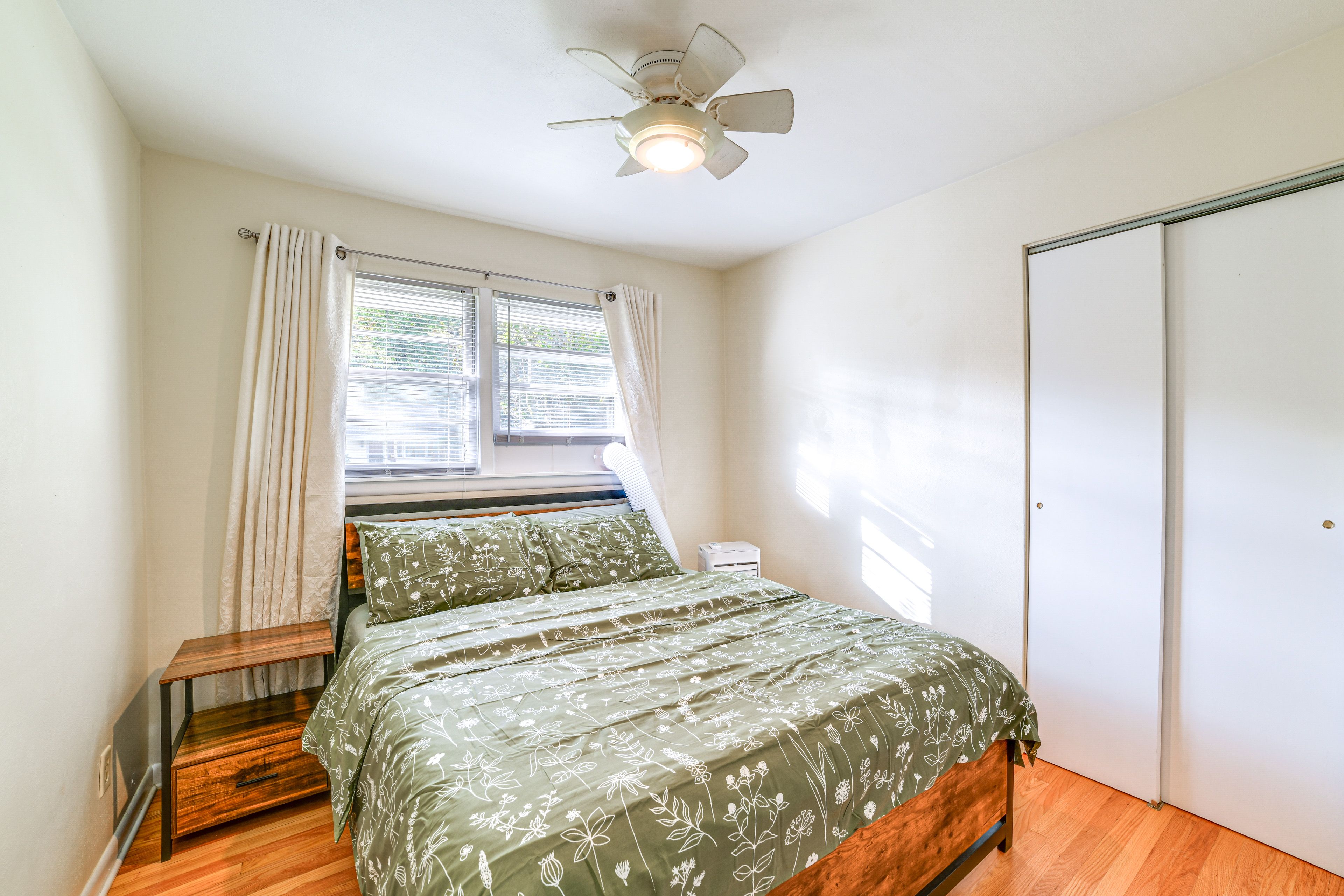 Bedroom 3 | Queen Bed | 2nd Floor