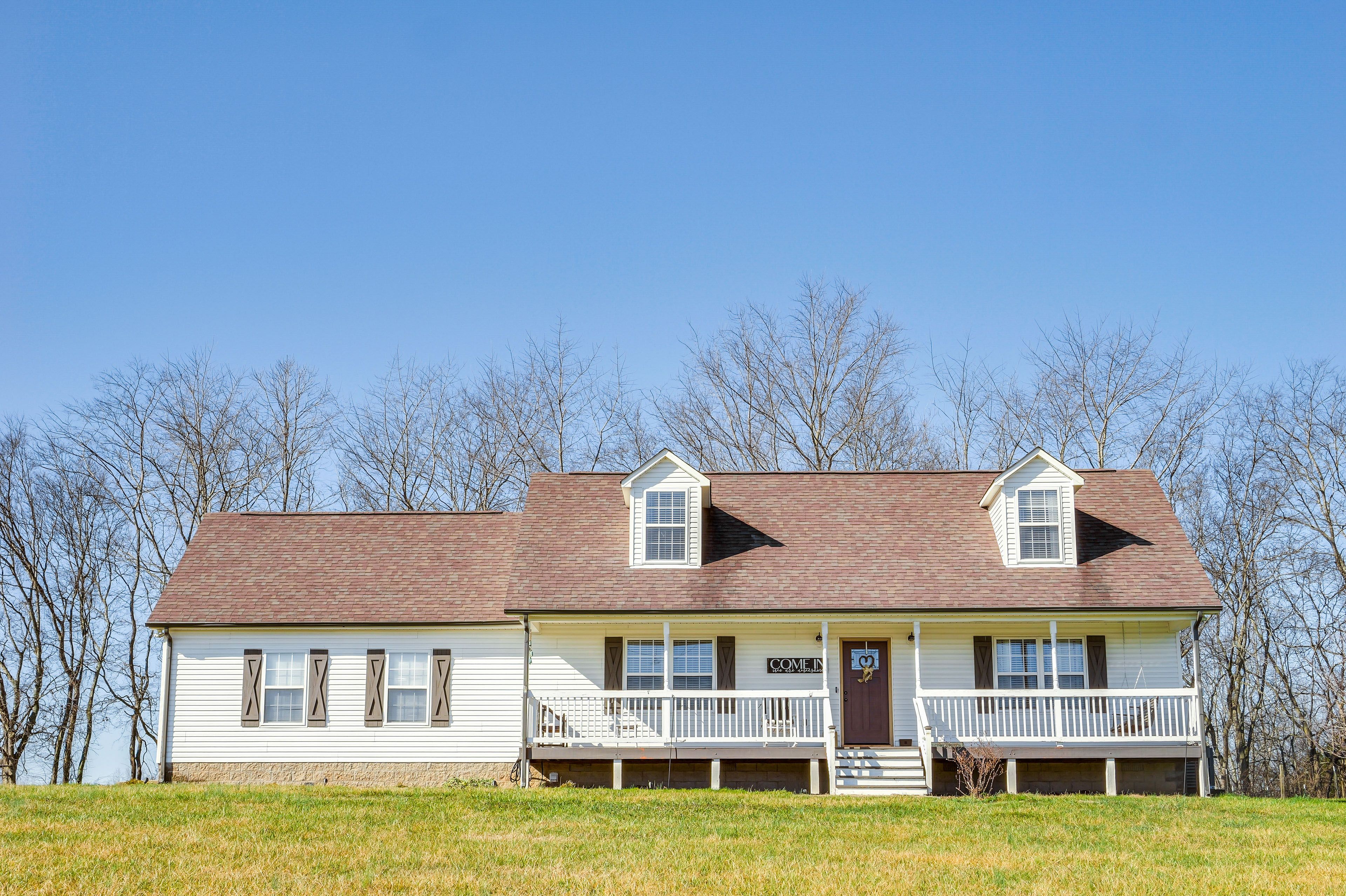 Columbia Vacation Rental | 3BR | 2.5BA | 1,886 Sq Ft | Stairs Required to Enter