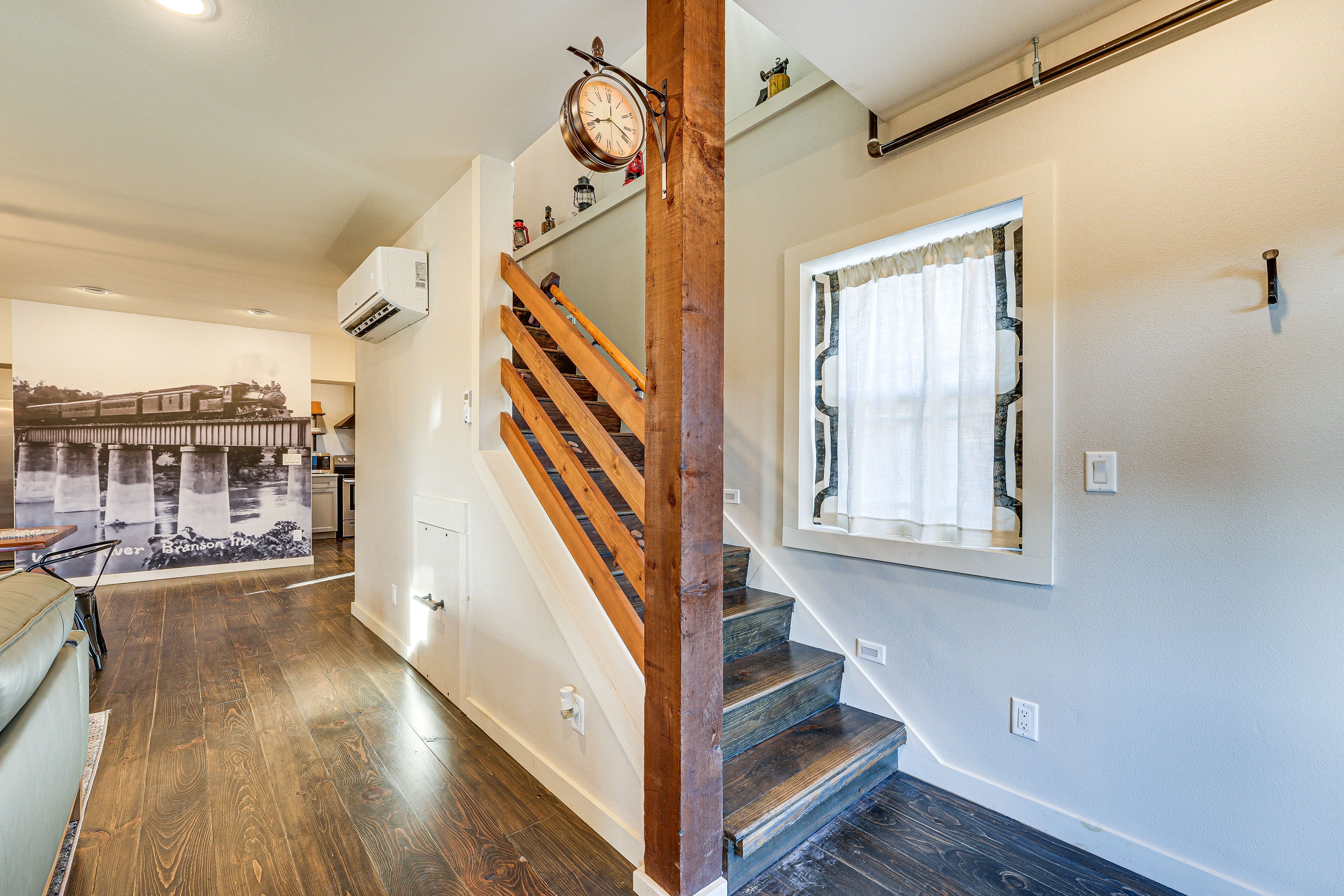 Stairs to 2nd Floor