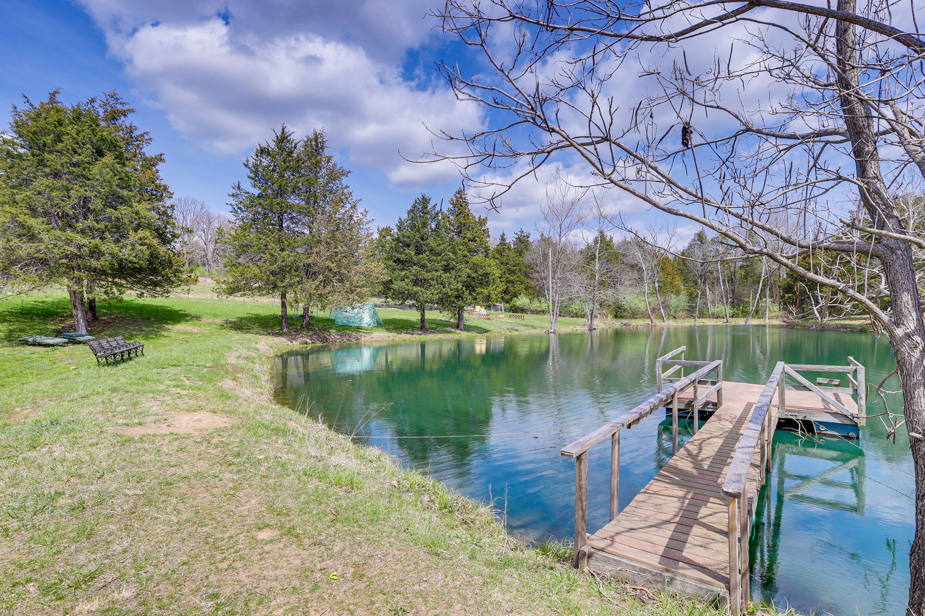 Pond-On Site | 2 Canoes Provided | Outdoor Dining Area | Grill