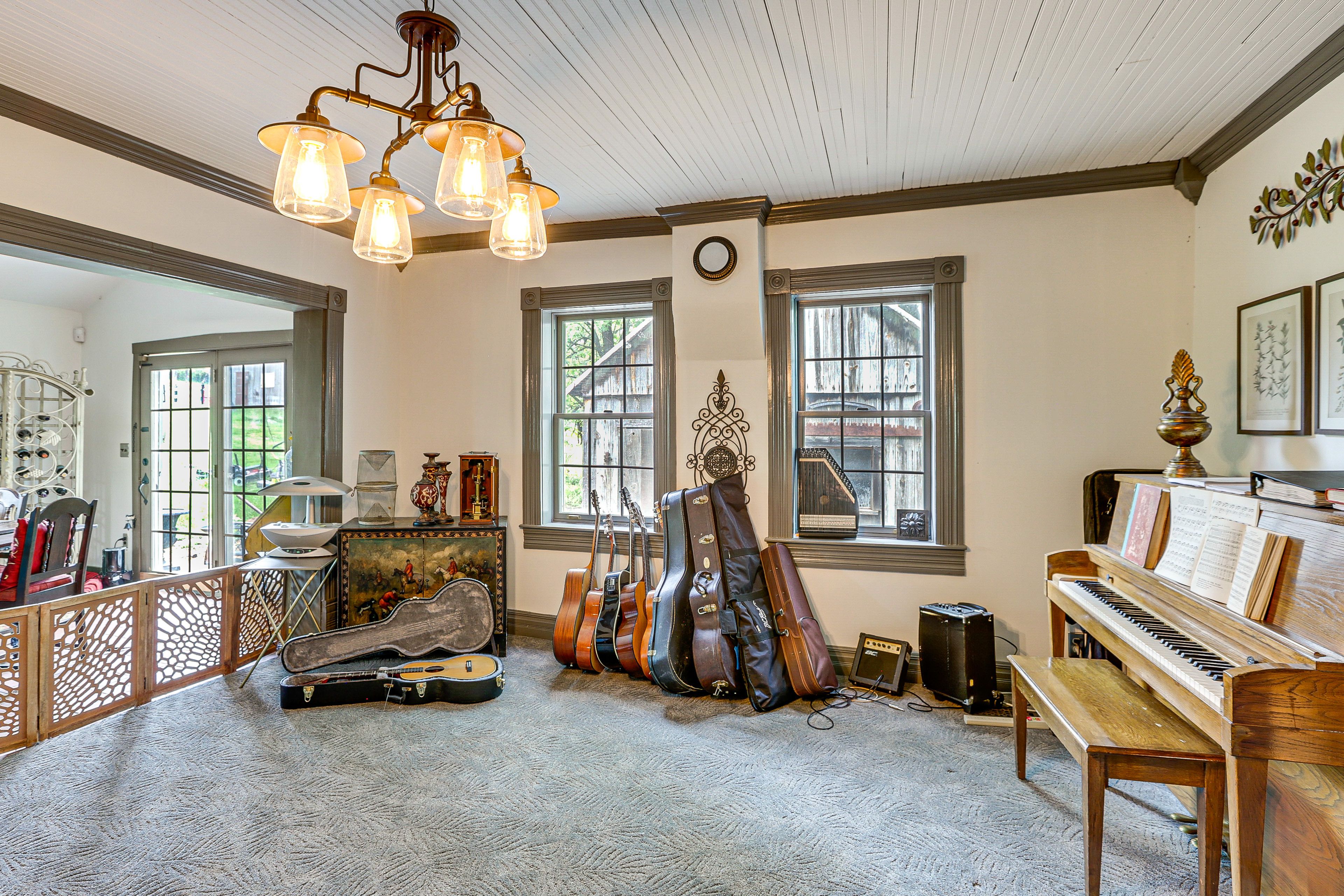 Music Room | Piano | 1st Floor