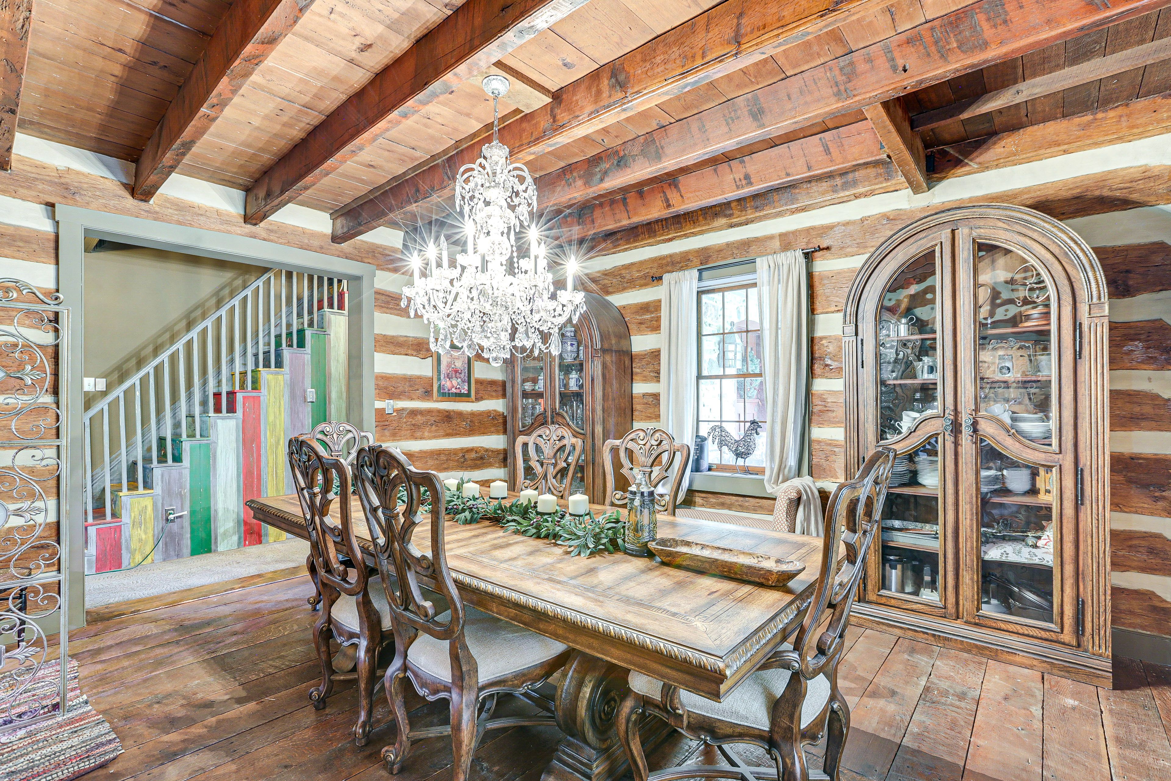 Formal Dining Room | Fireplaces | Library | 3 Living Areas | Flat-Screen TV