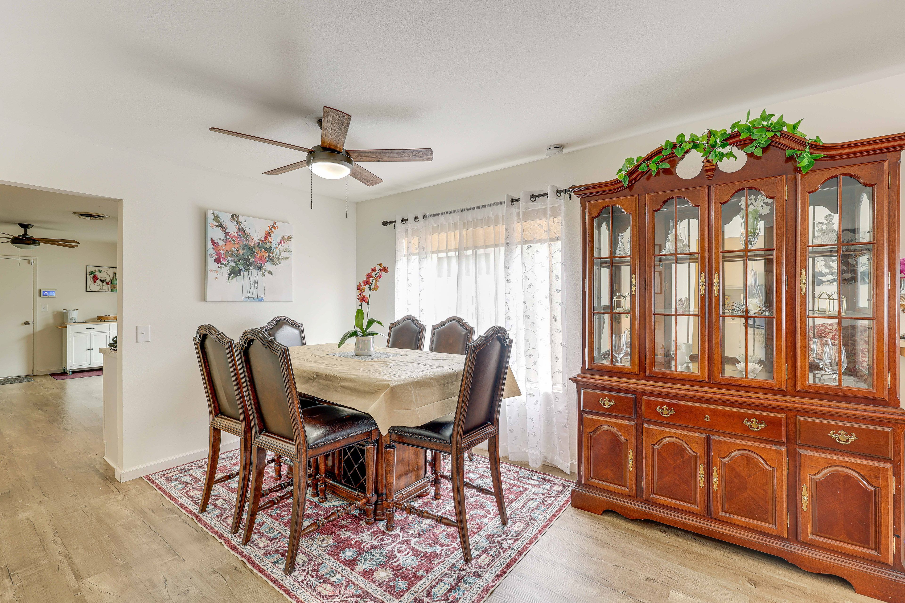 Dining Area | Dishware & Flatware