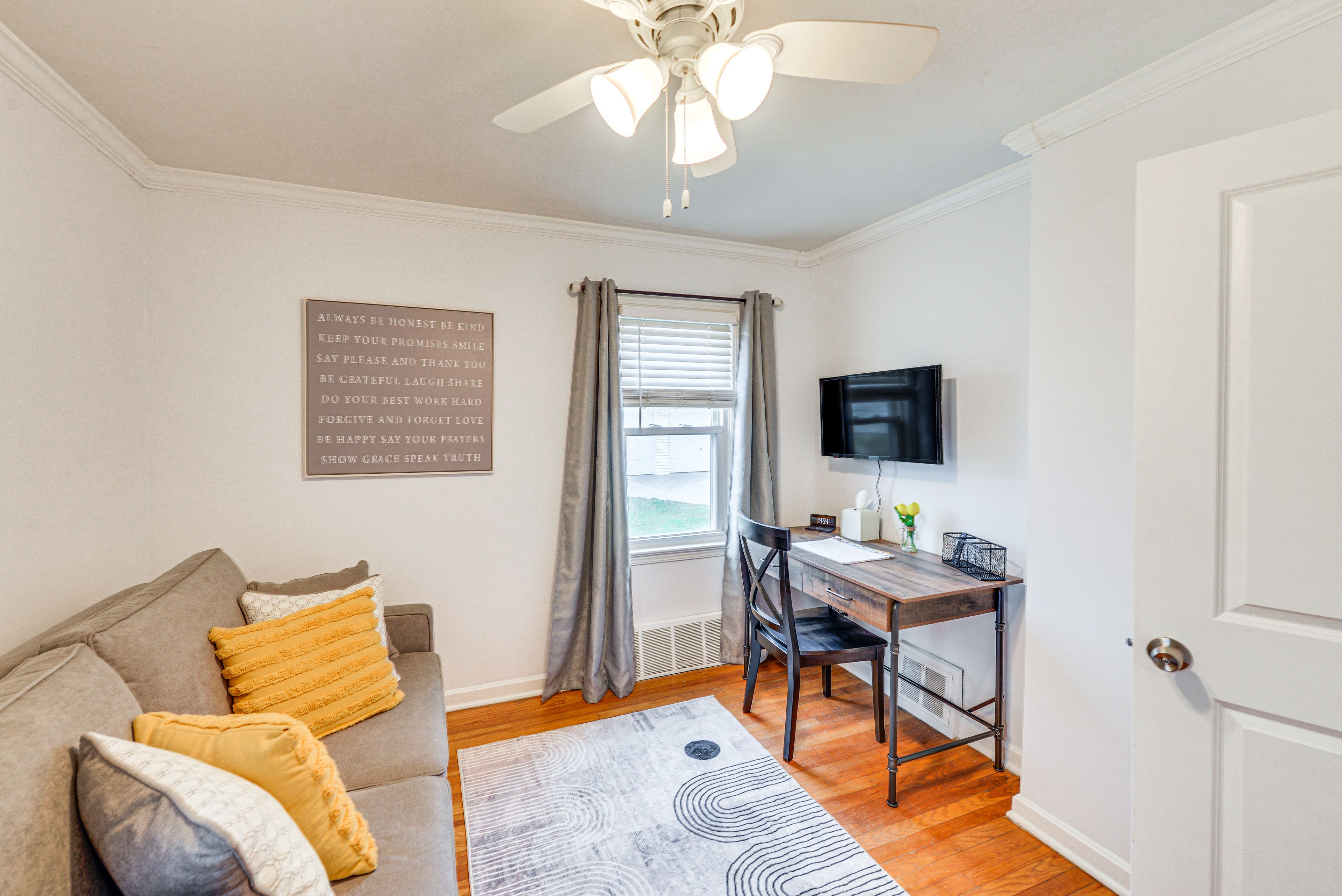 Bedroom 2 | 1st Floor | Queen Sleeper Sofa | Smart TV