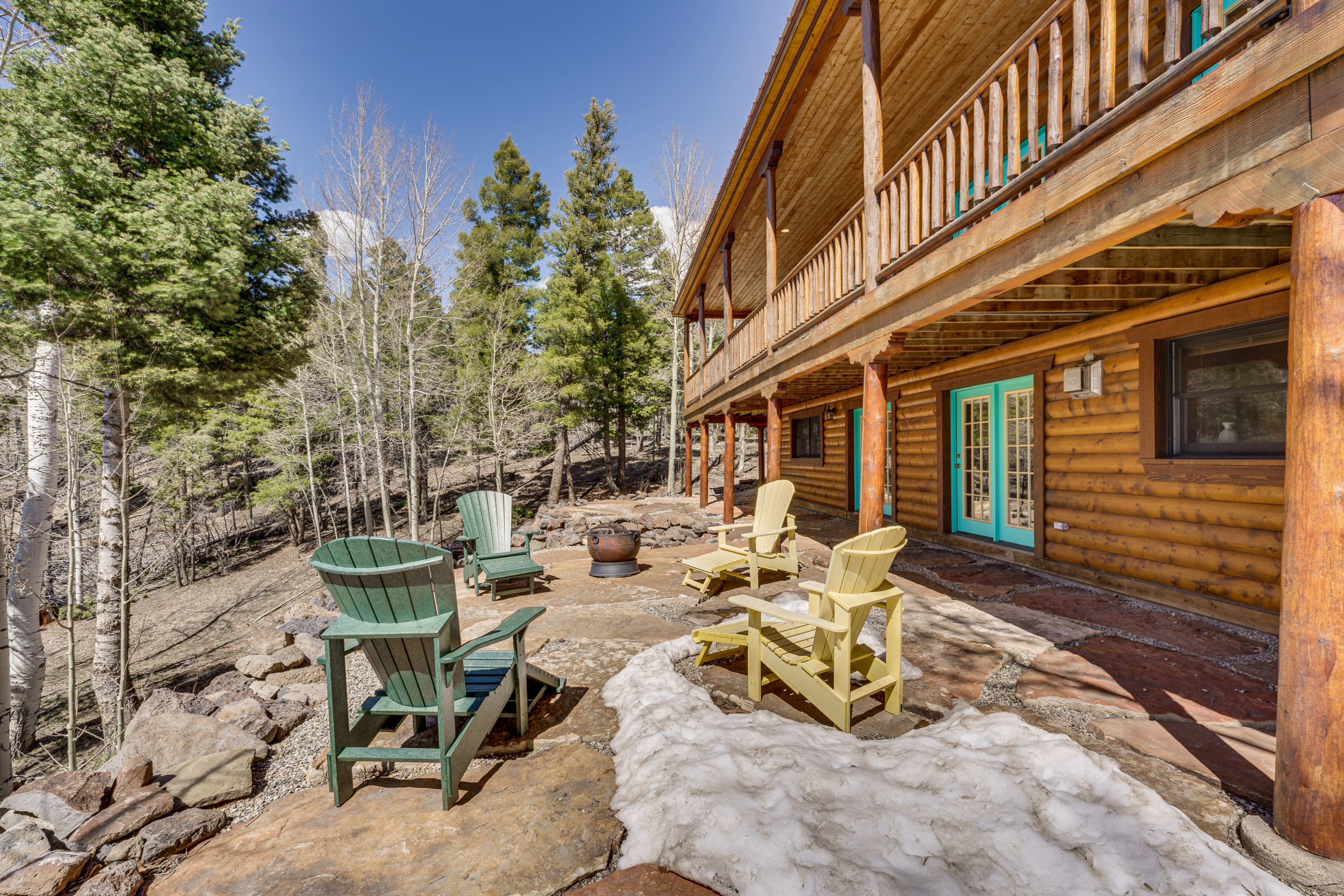 Private Patio | Fire Pit