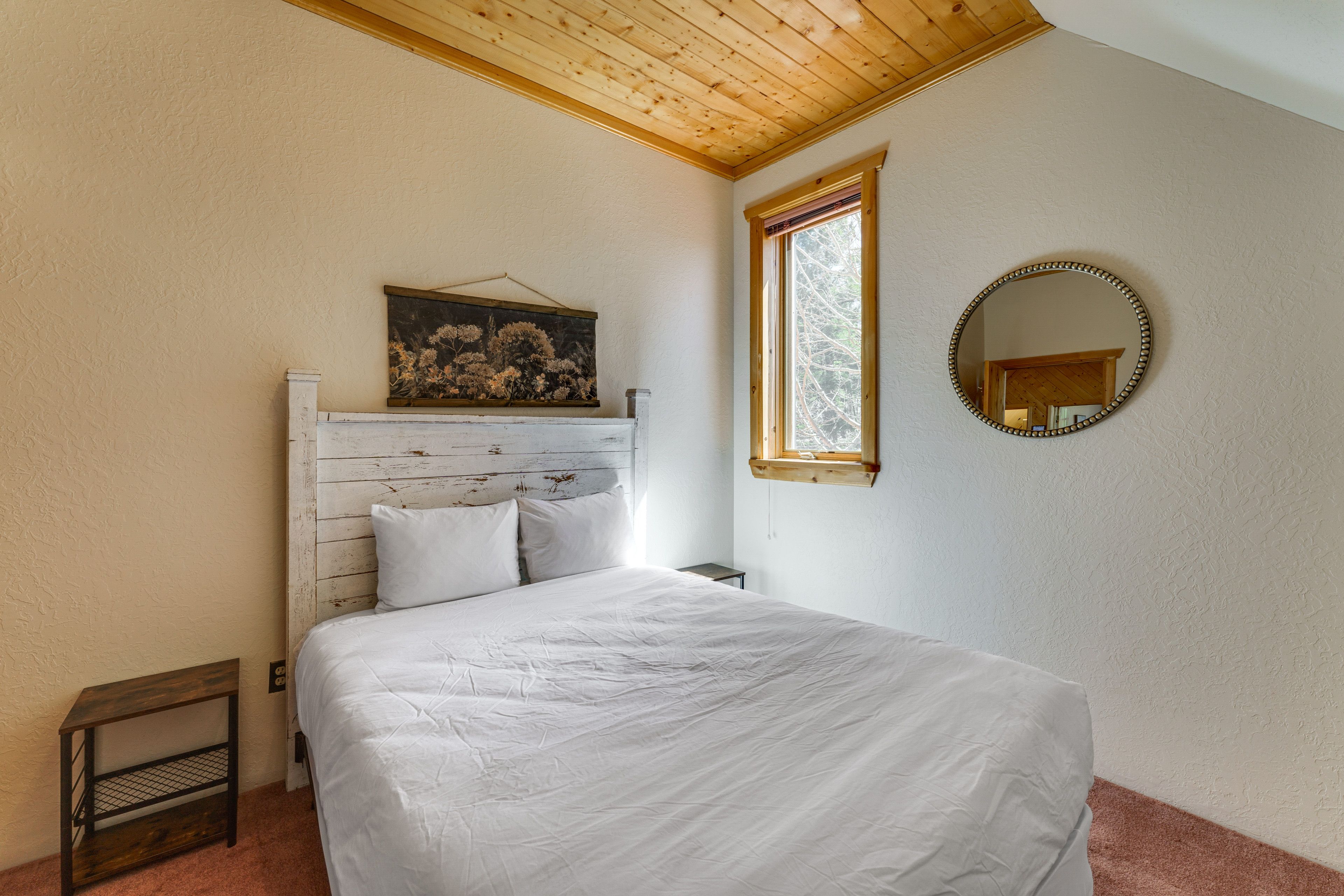 Bedroom 2 | Queen Bed | 2nd Floor