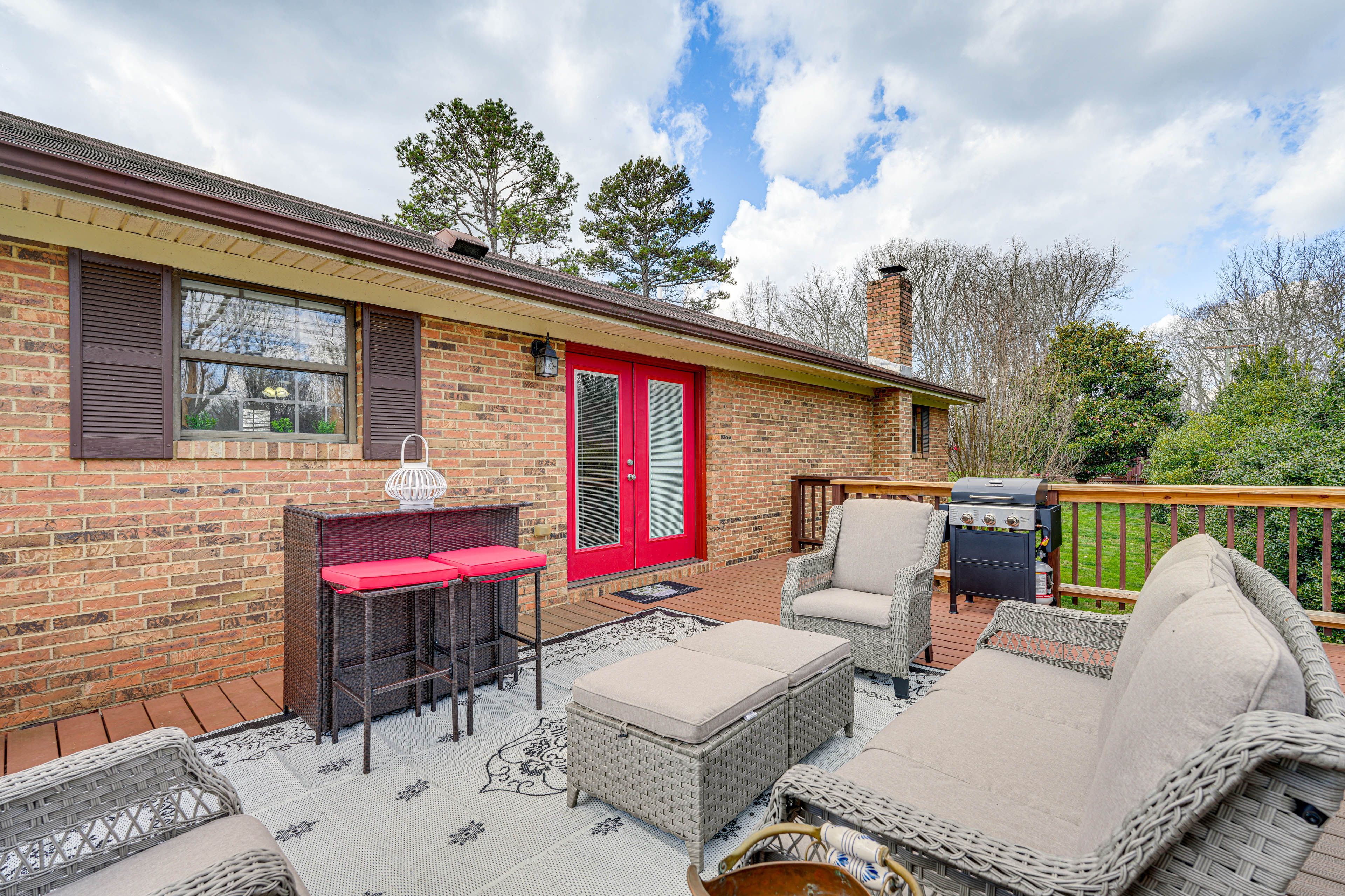 Back Deck | Bar Area | Gas Grill