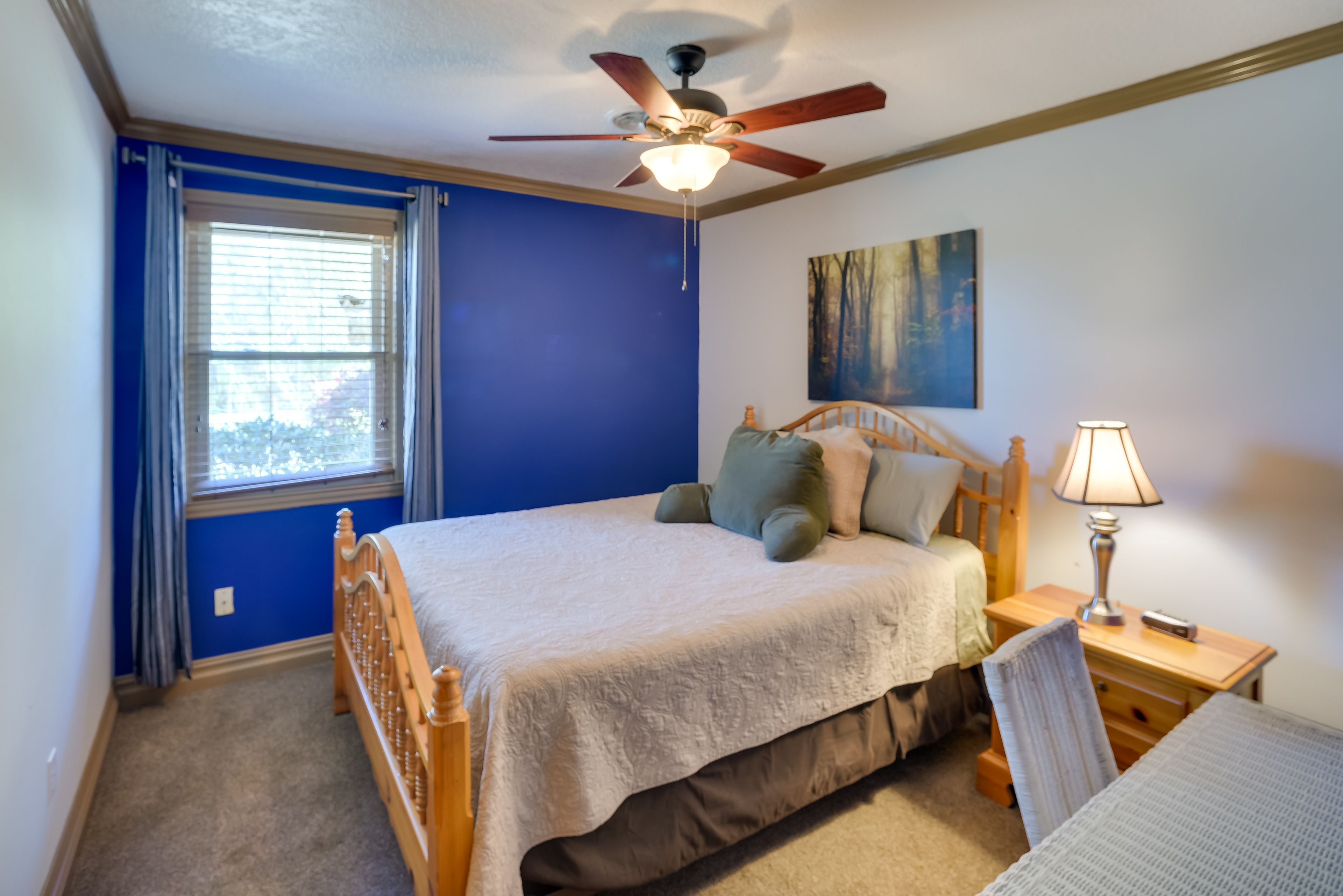 Bedroom 2 | Queen Bed | WFH Desk