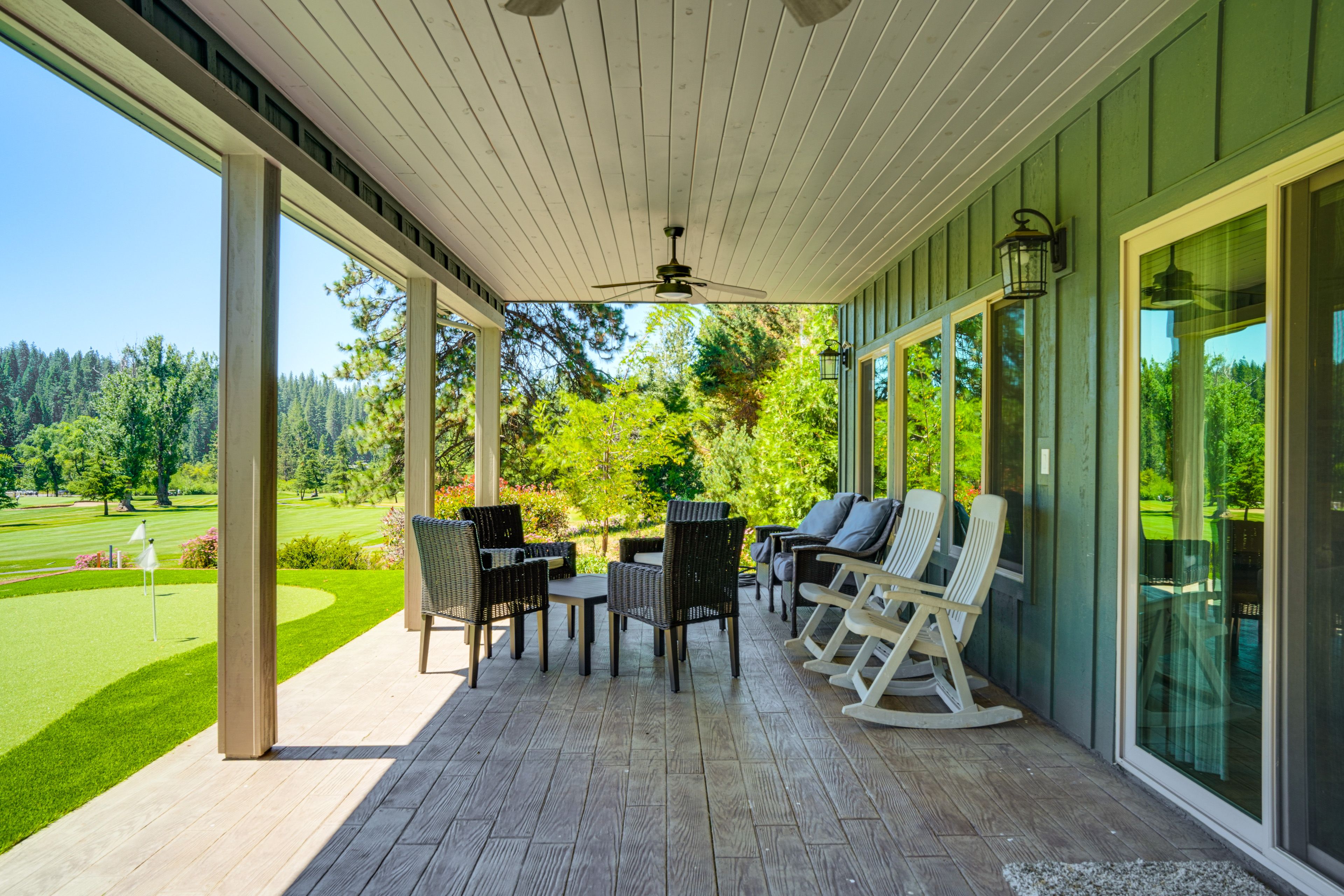 Patio | Outdoor Dining Area | Golf Course View