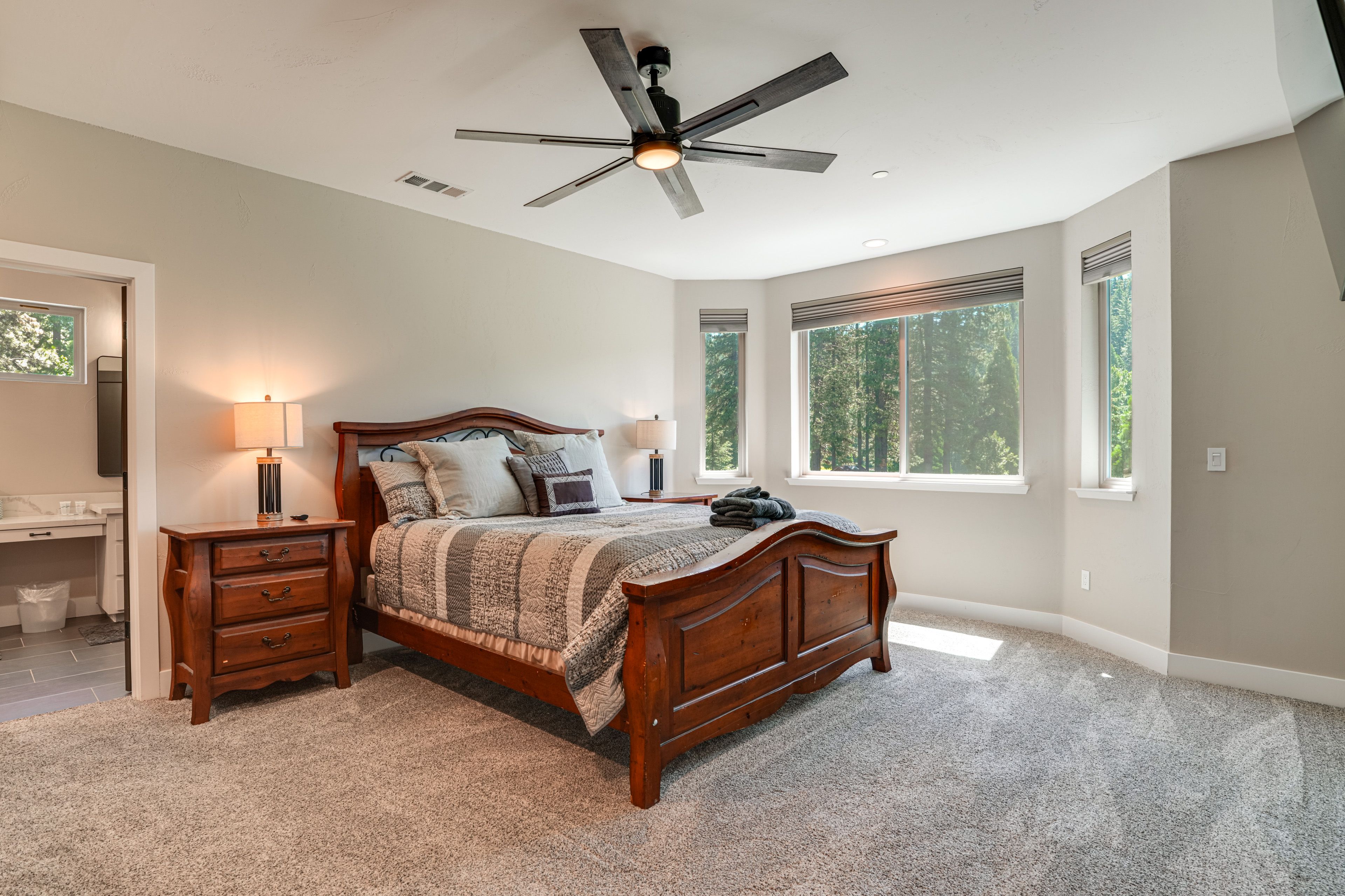 Bedroom 1 | 2nd Floor | King Bed | Smart TV w/ Cable | Linens Provided