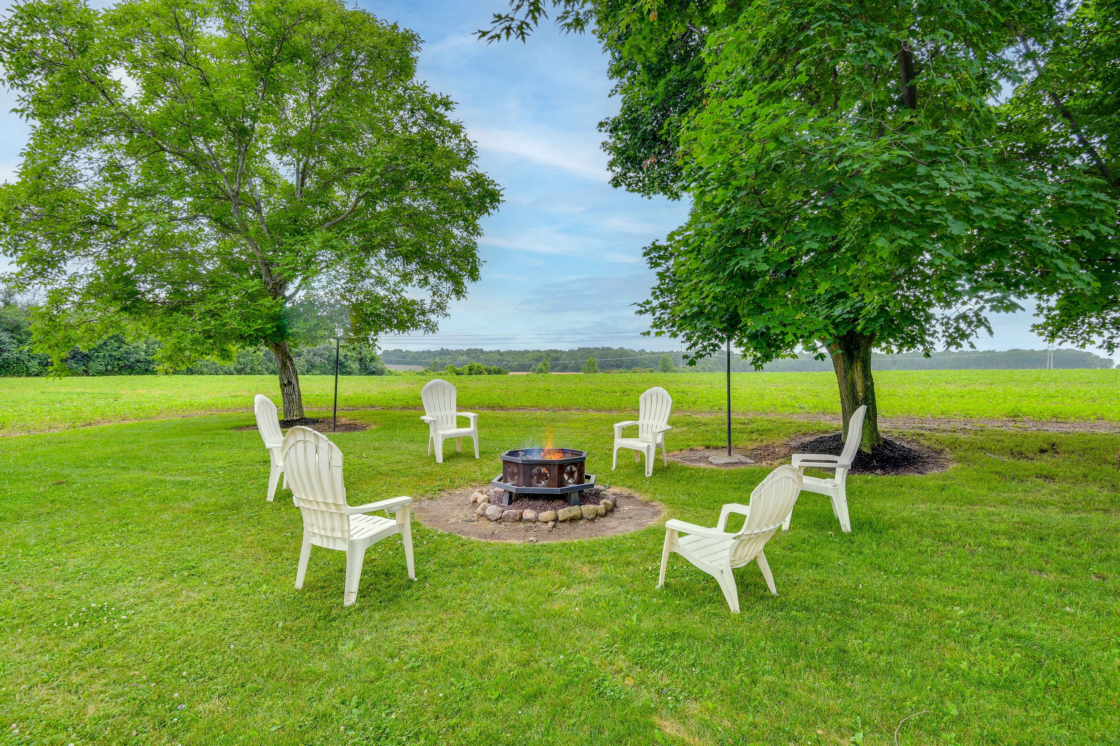 Exterior | Fire Pit w/ Seating
