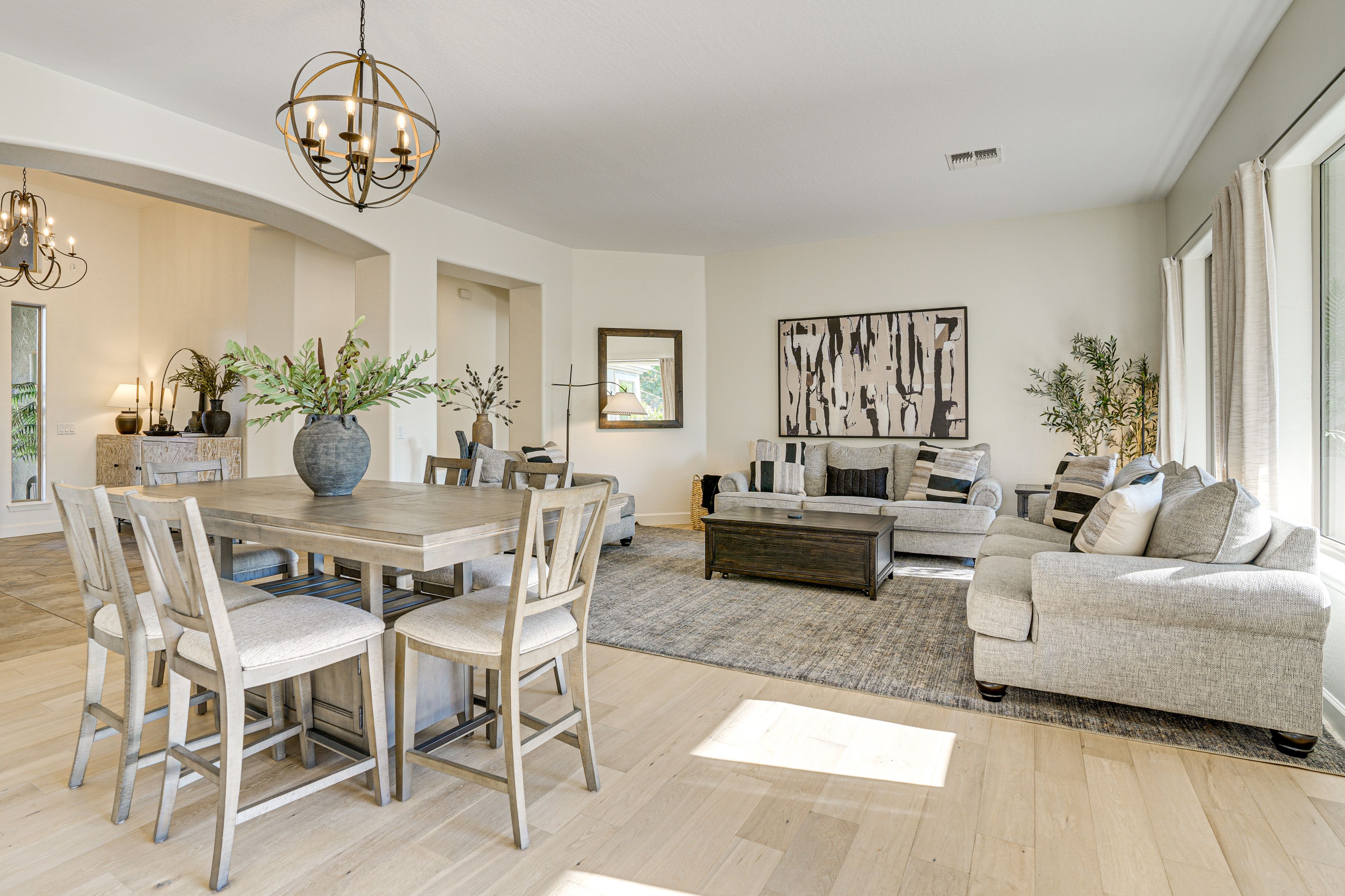 Interior | Open Floor Plan | Free WiFi | Single-Story Home