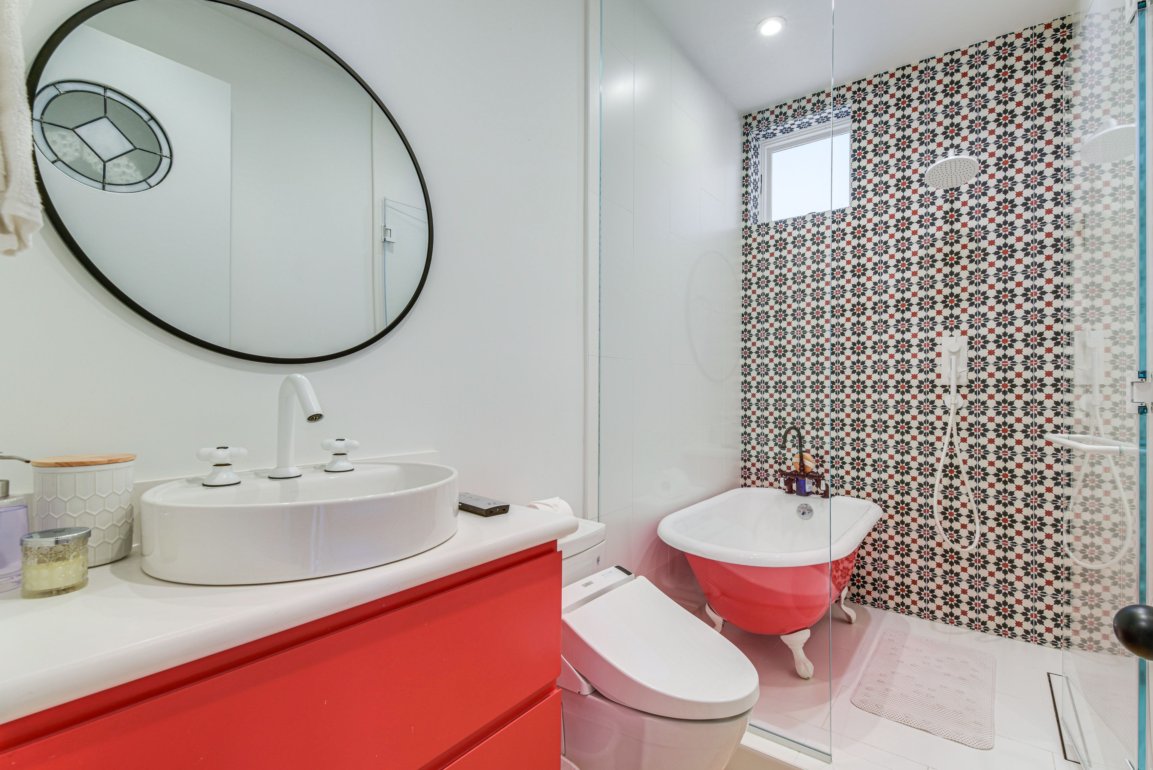 Full Bathroom | Lower Level