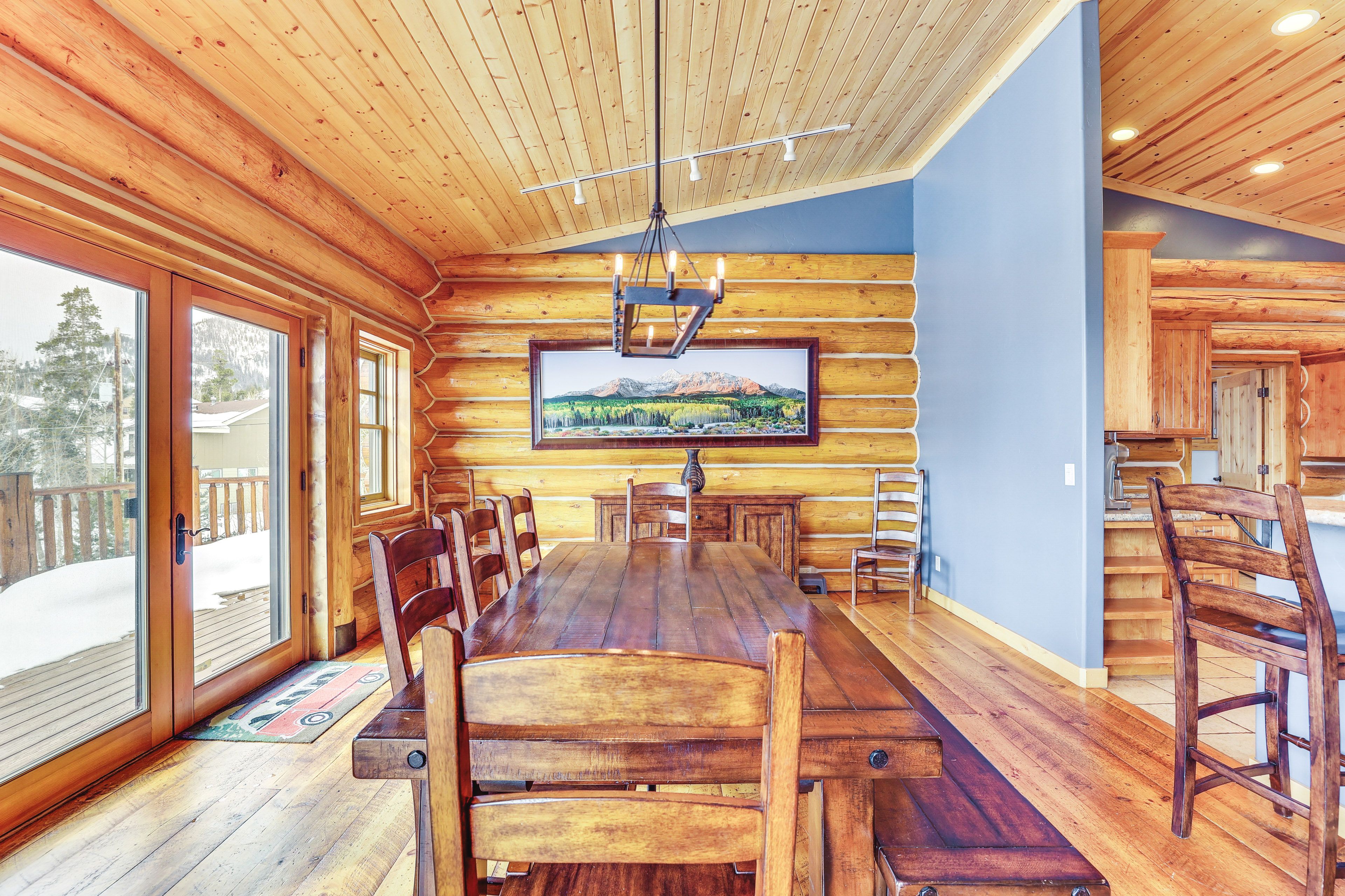 Dining Room | Main Level