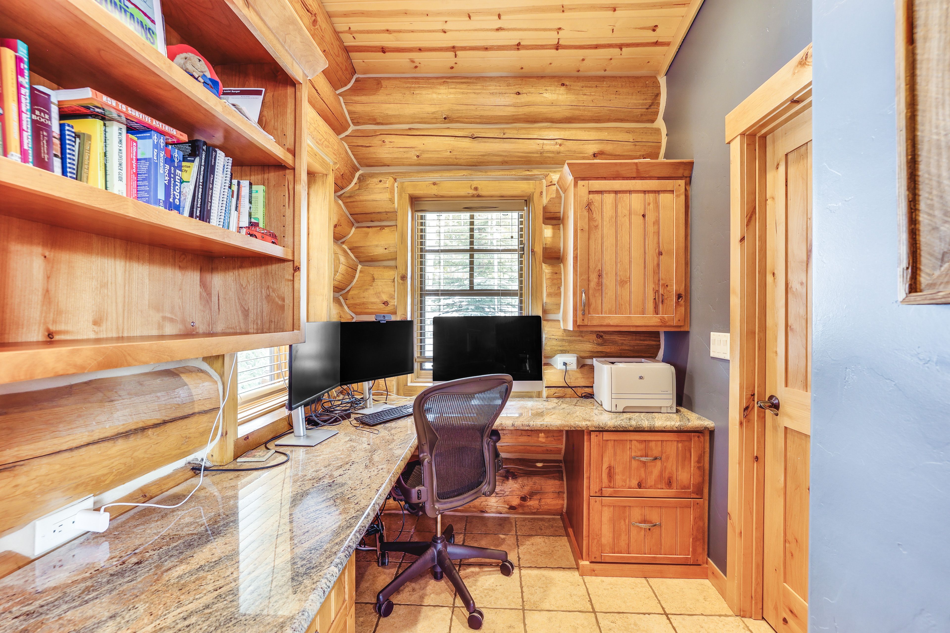 Desk Workspace | Free WiFi | Main Level | Monitors