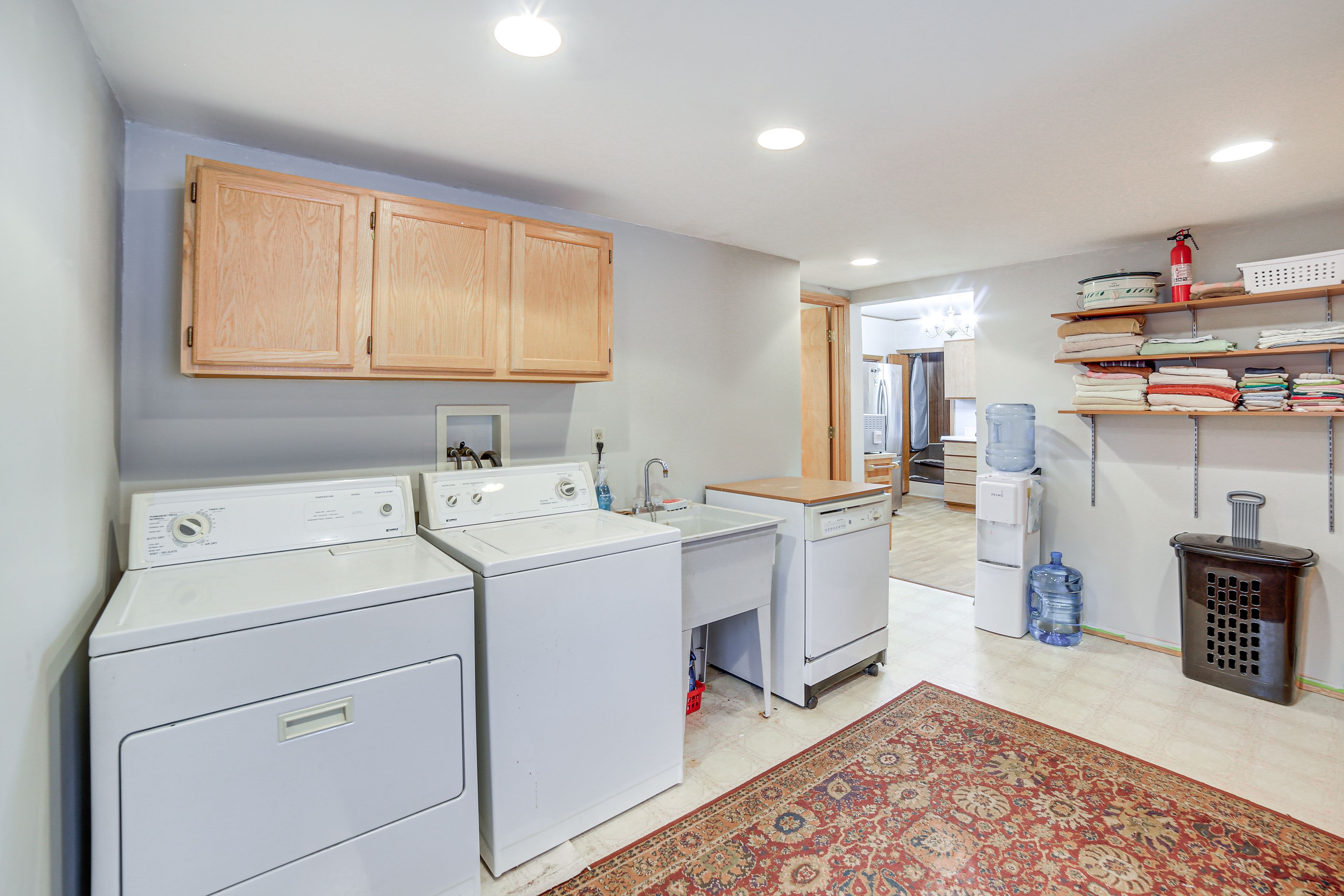 Bathroom | Complimentary Toiletries | Towels Provided | 1st Floor