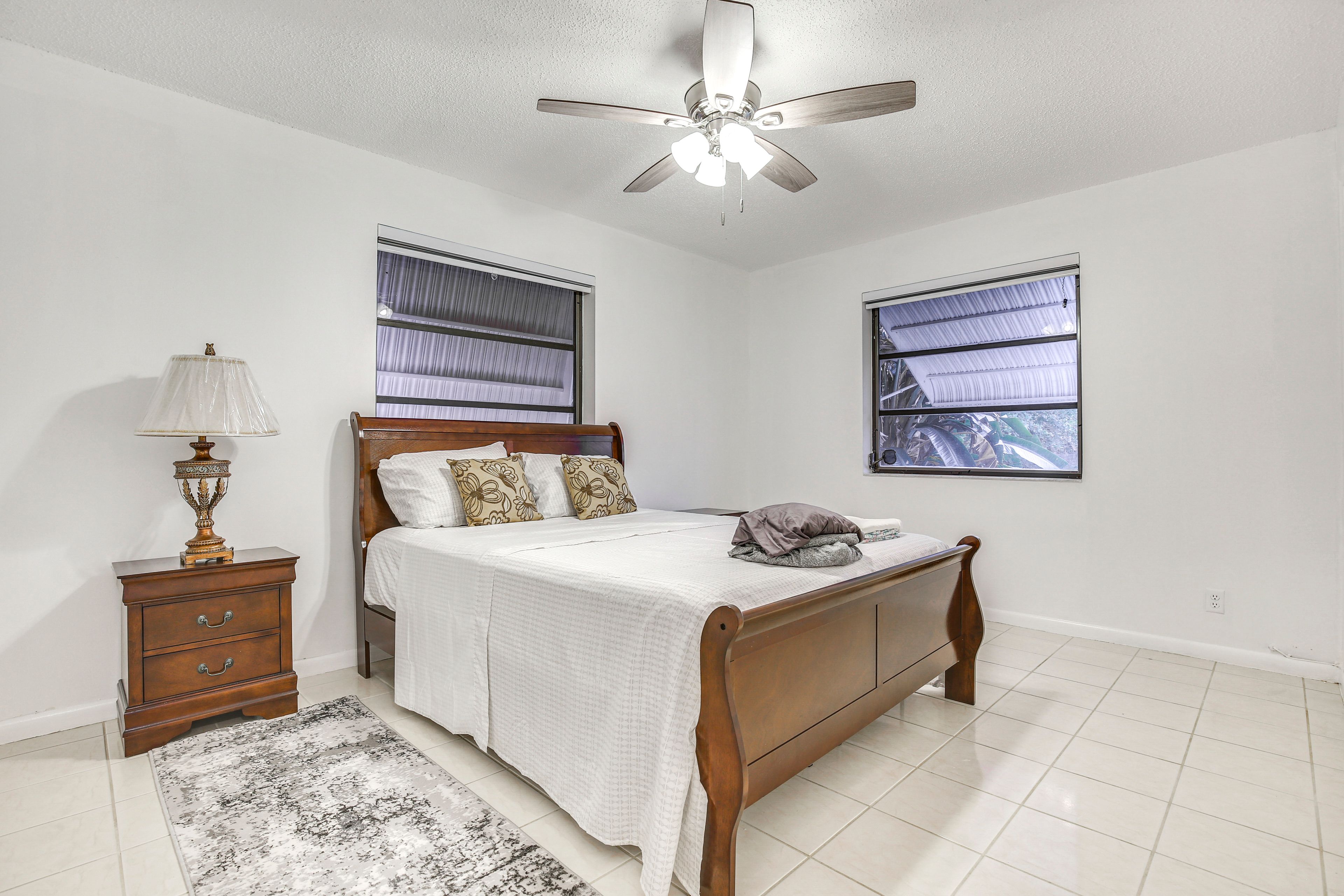 Bedroom 2 | Queen Bed | Linens Provided
