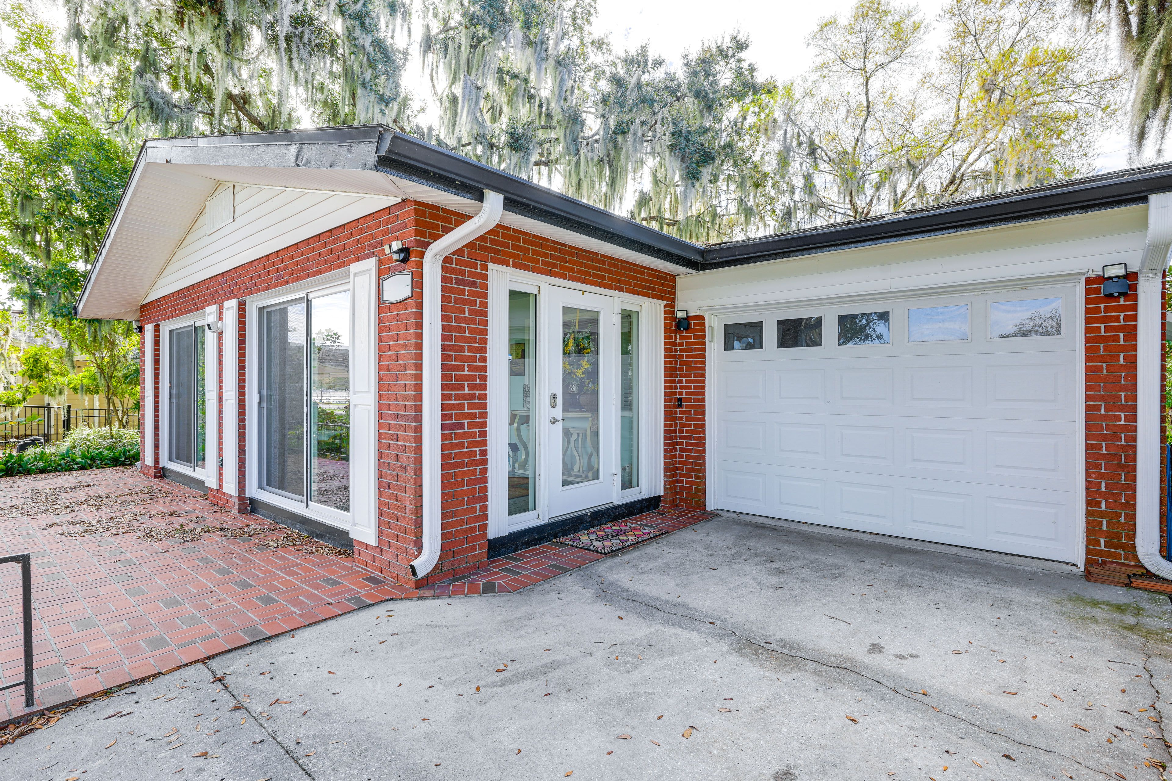 Parking | Garage (1 Vehicle) | Driveway (2 Vehicles) | Trailer Parking