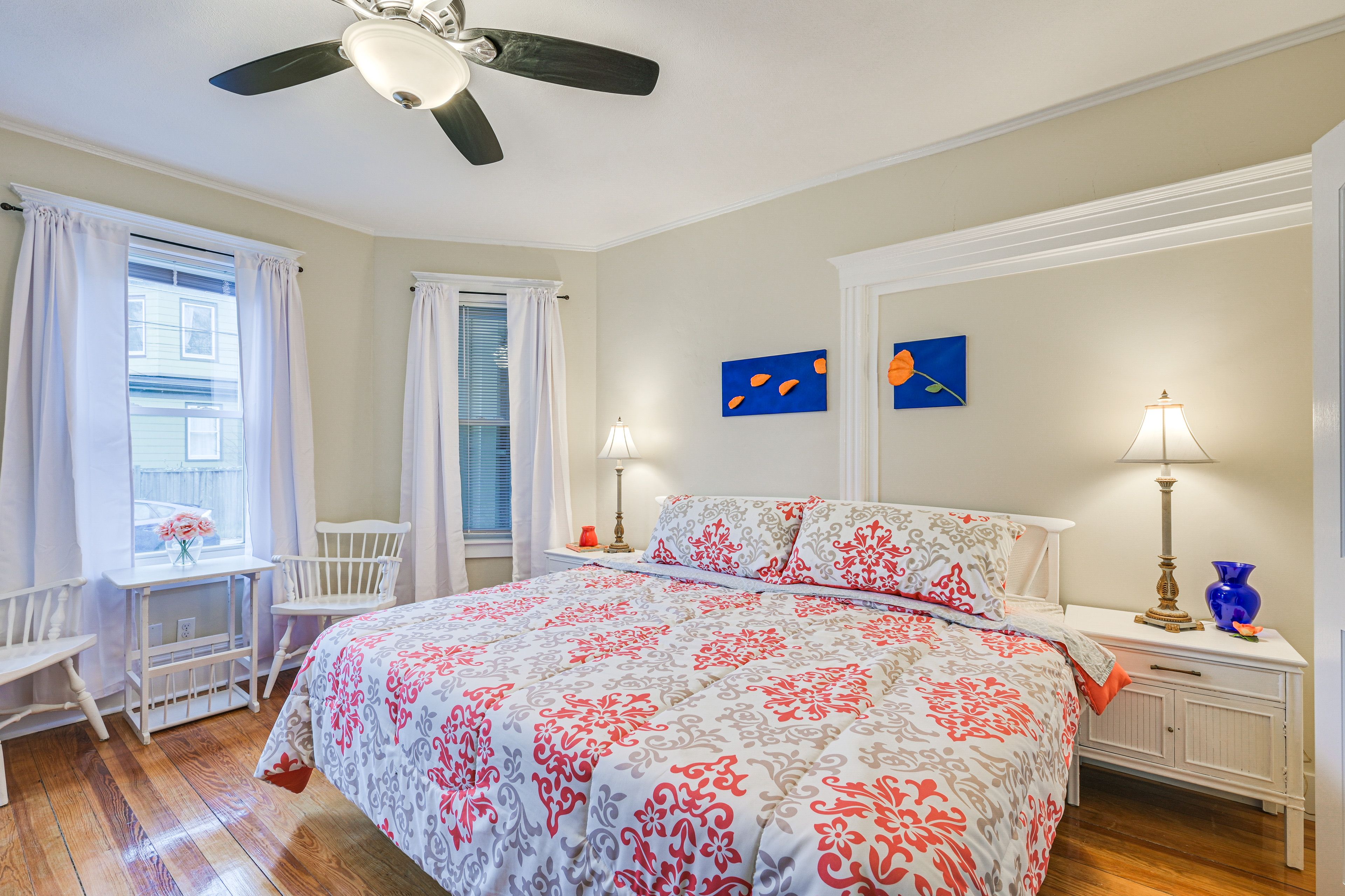 Bedroom 1 | King Bed