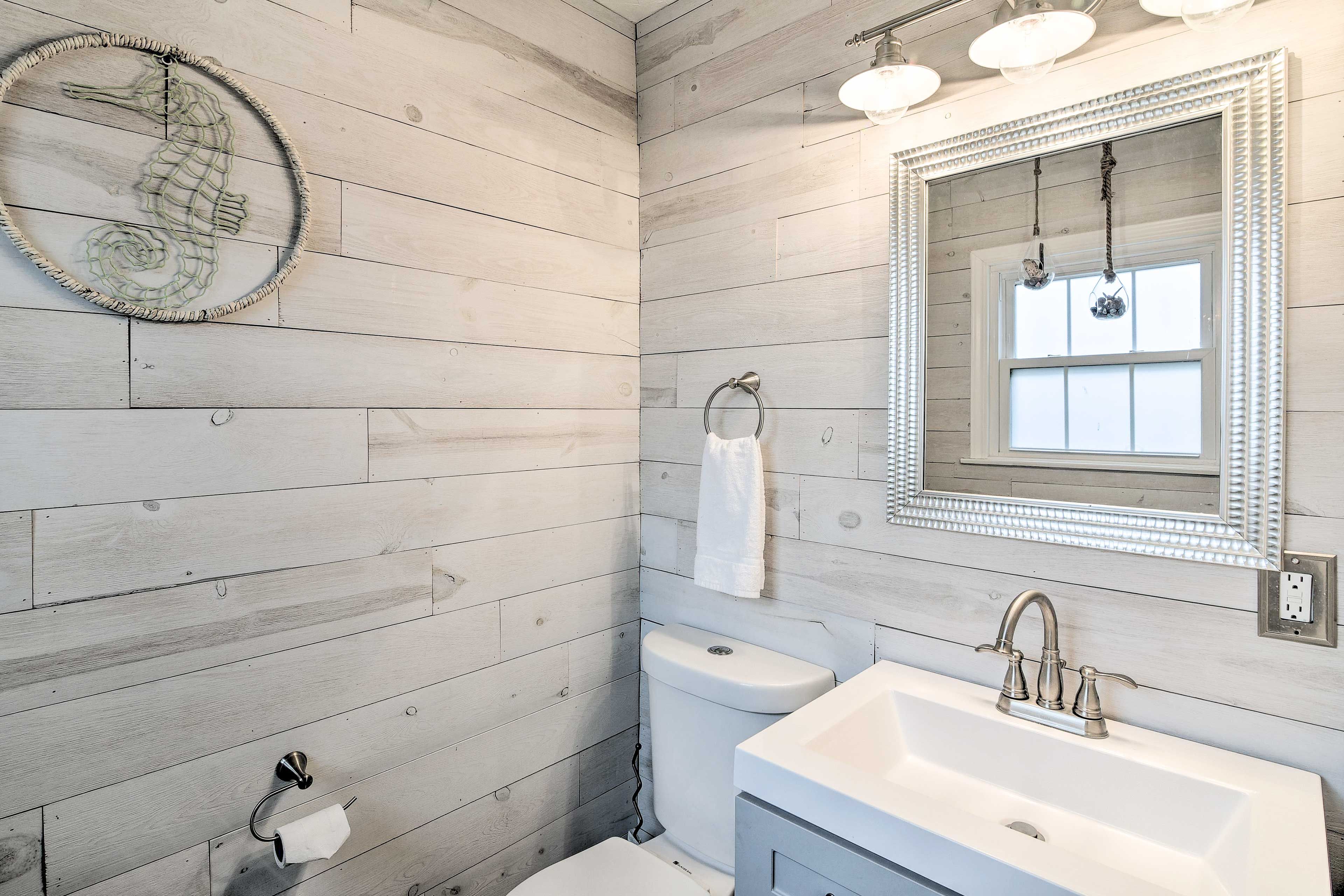 Half Bathroom | Main House