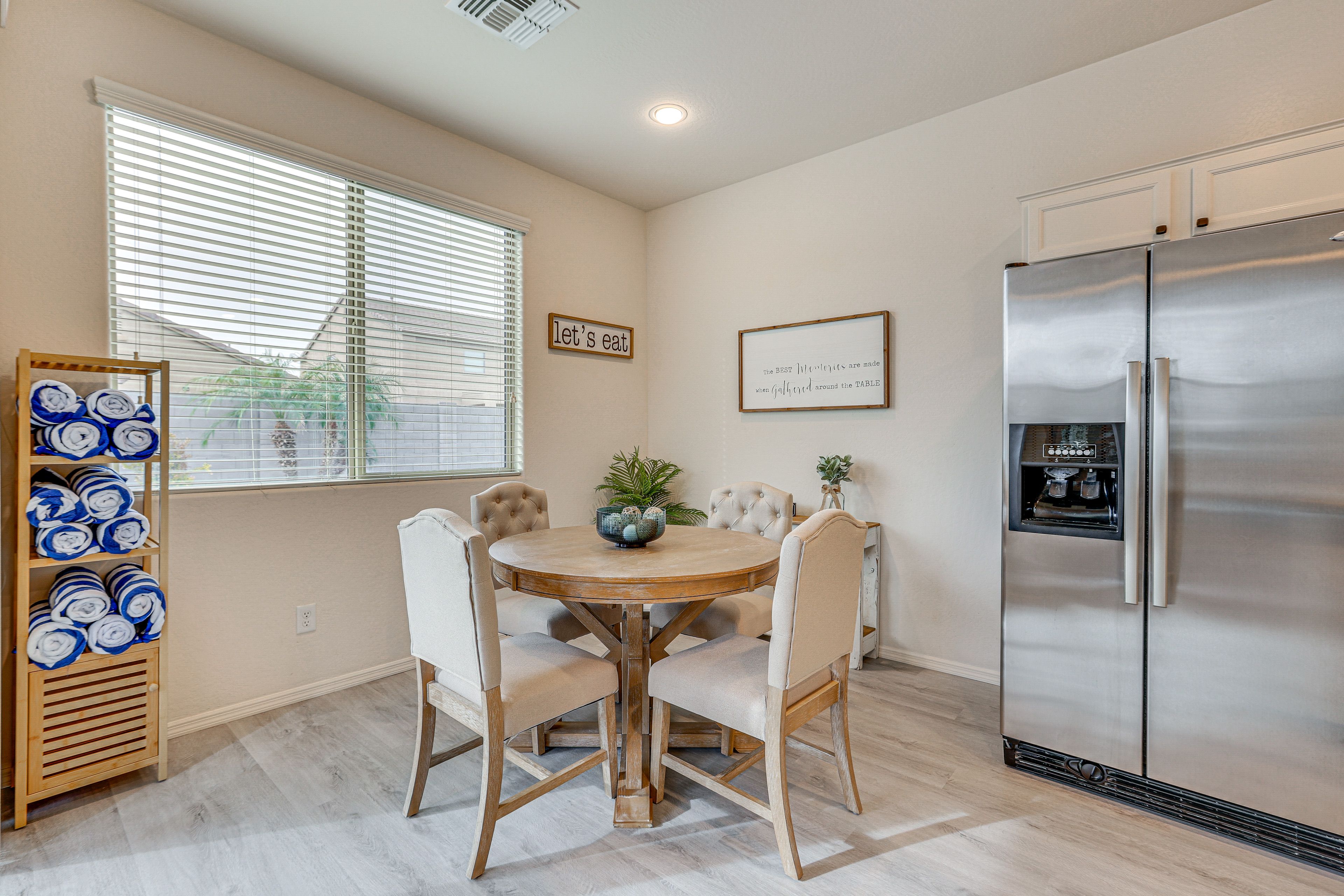 Breakfast Nook