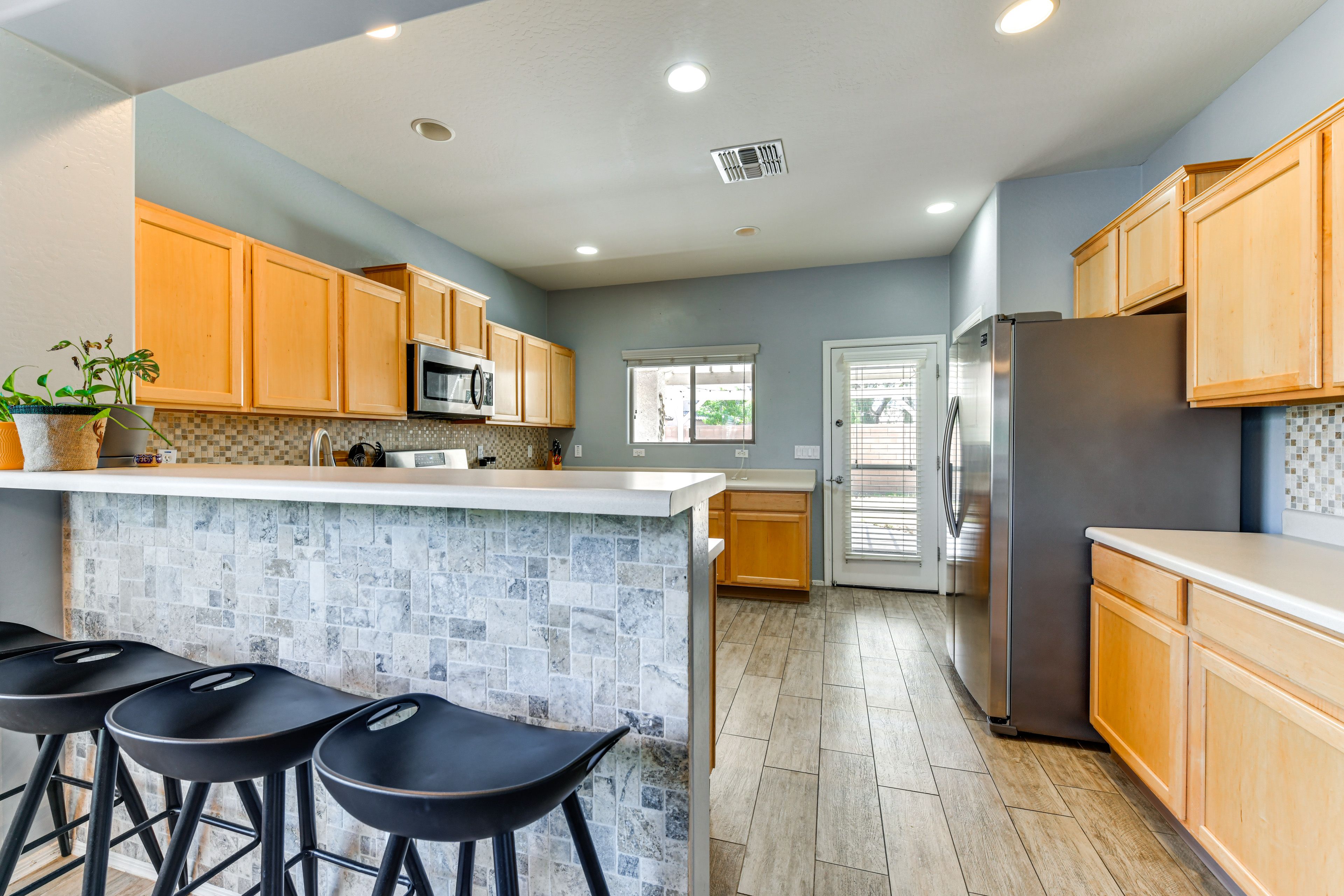 Kitchen | Keurig Coffee Maker | Dishwasher | Cooking Basics