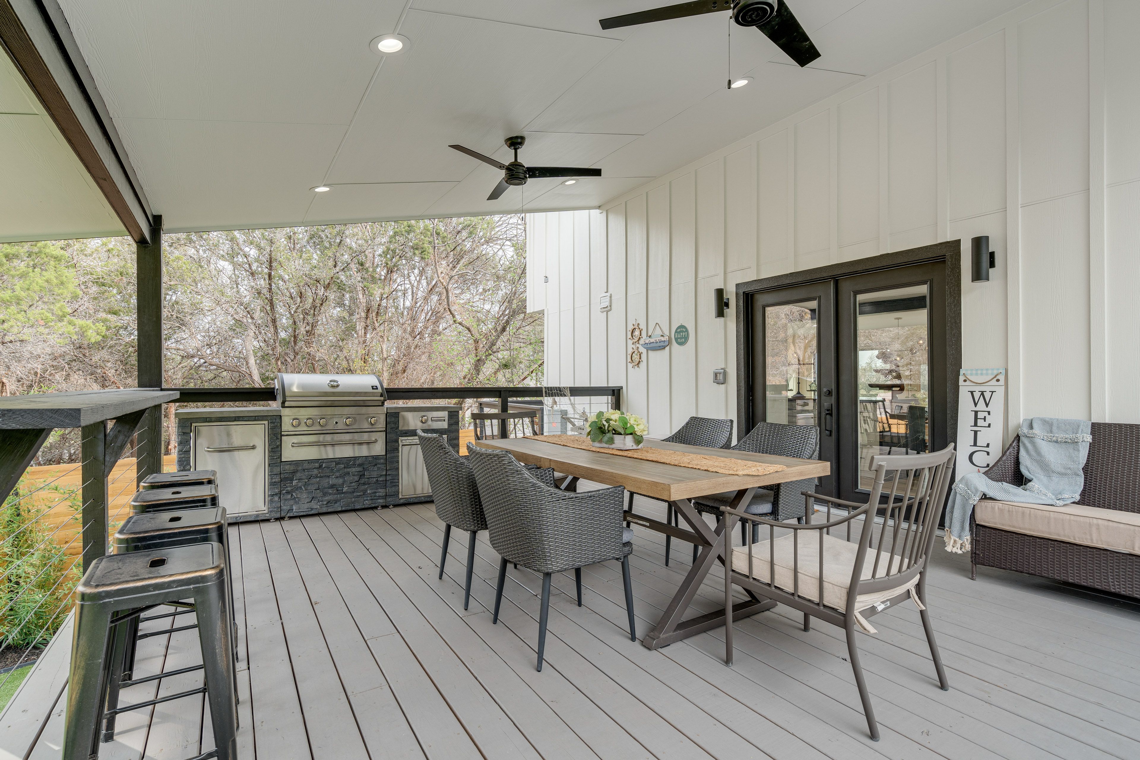 Furnished Deck | Outdoor Dining | Gas Grill