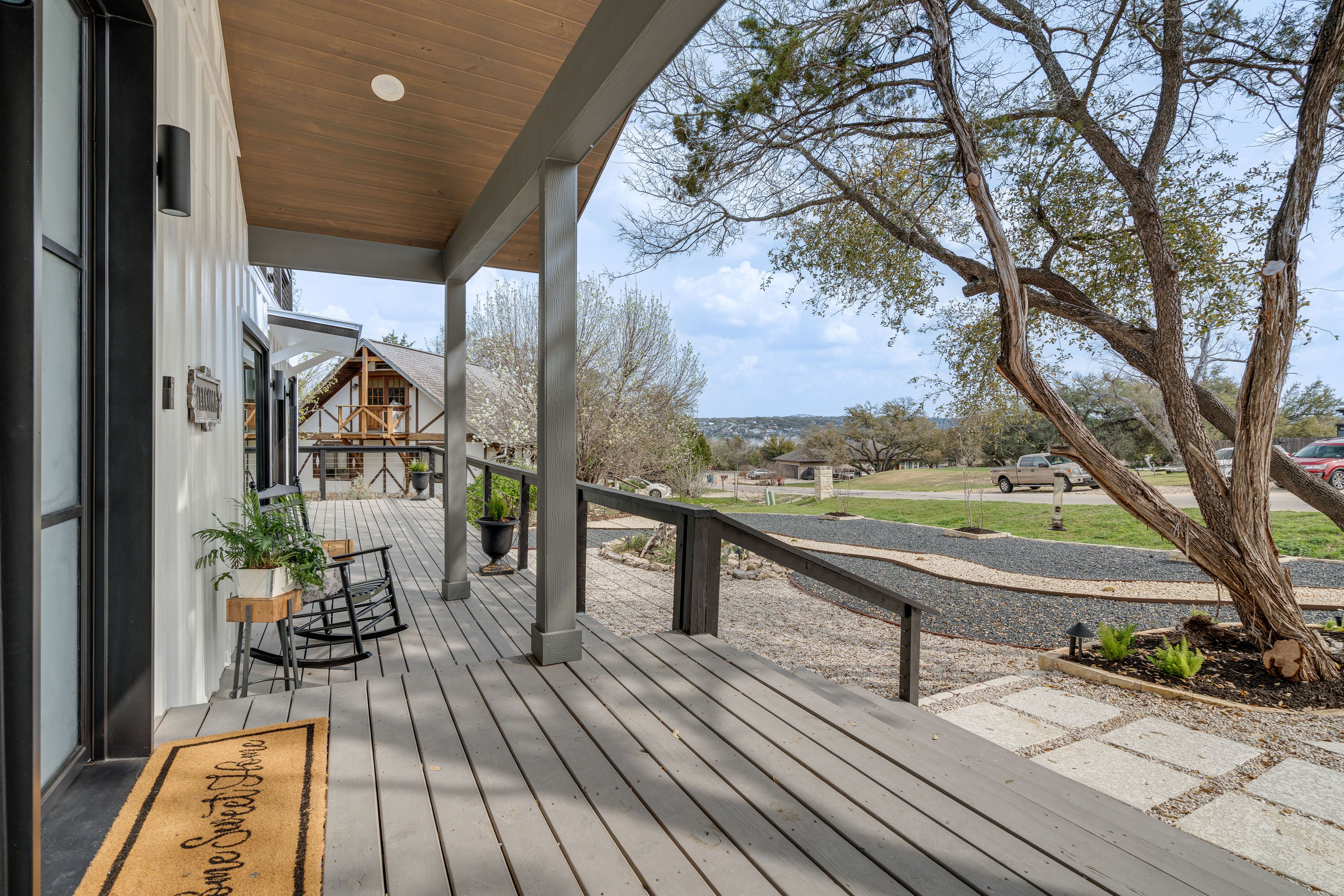 Front Porch | Private Entrance