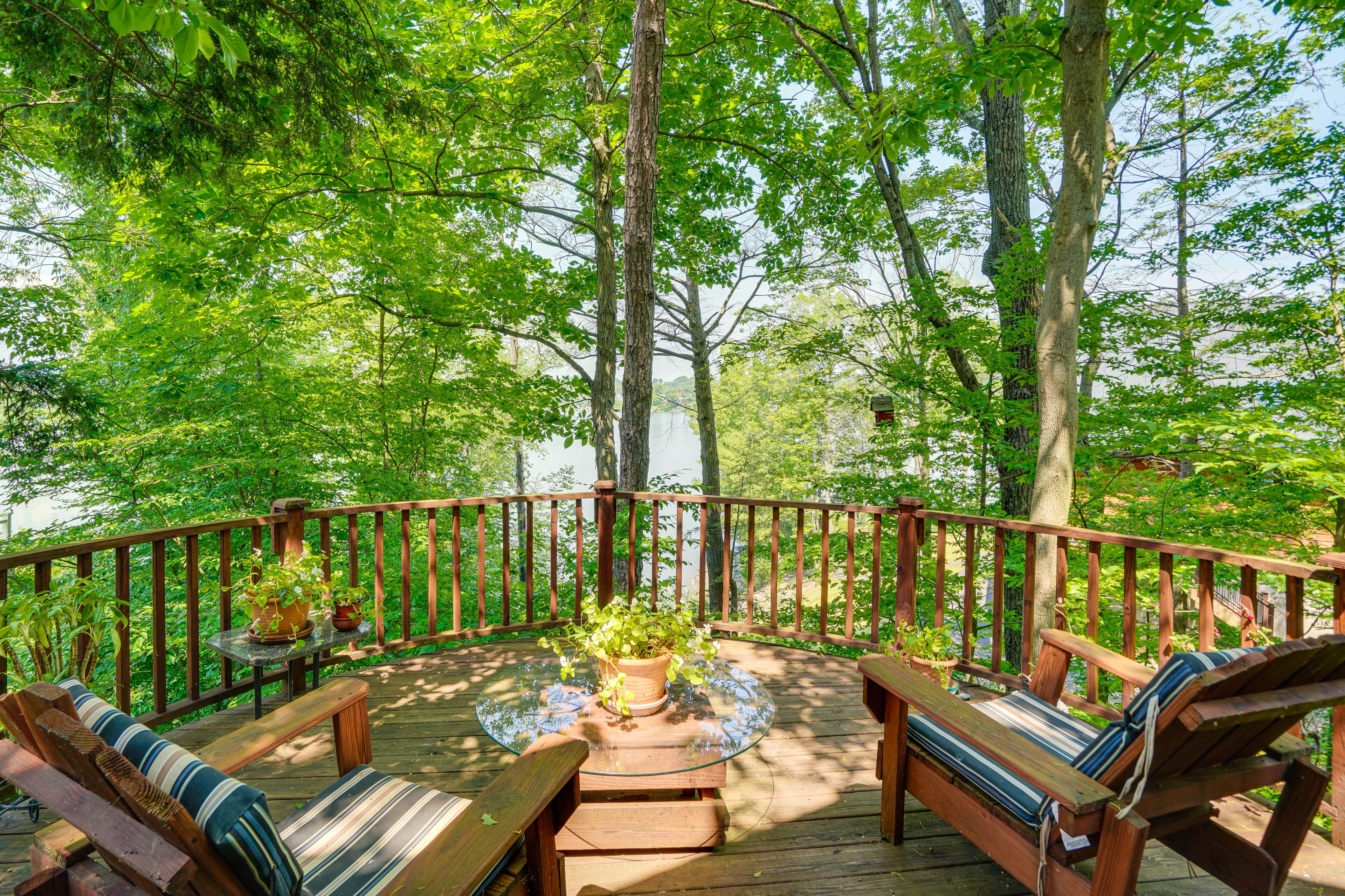Lakefront Deck | Water & Mountain Views