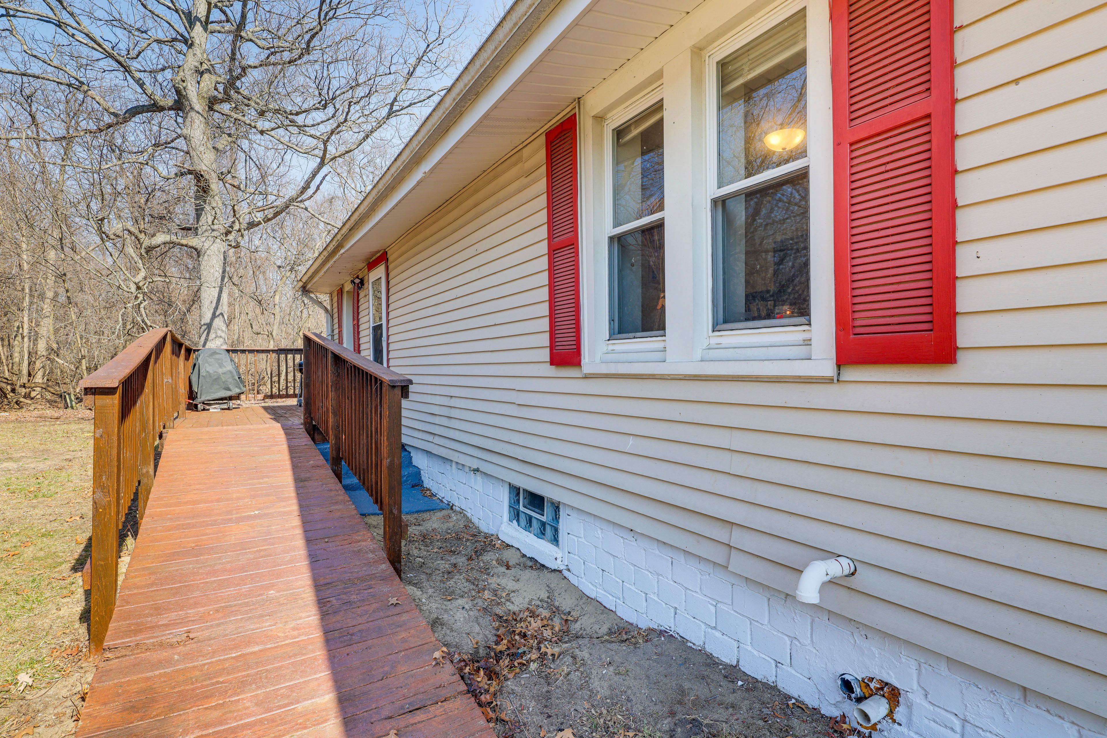 House Exterior | Ramp On-Site