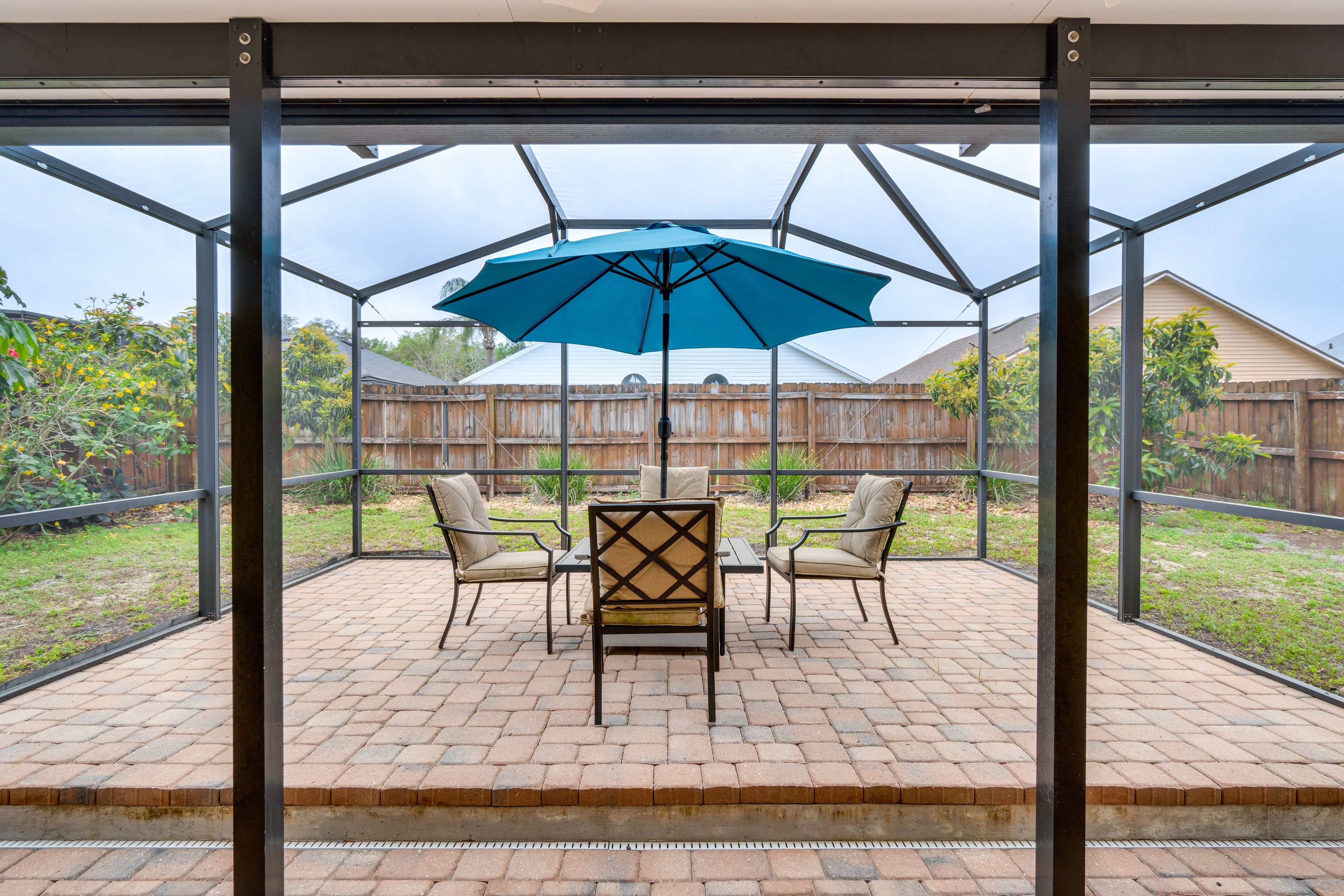 Lanai | Outdoor Seating & Dining | Table Umbrella