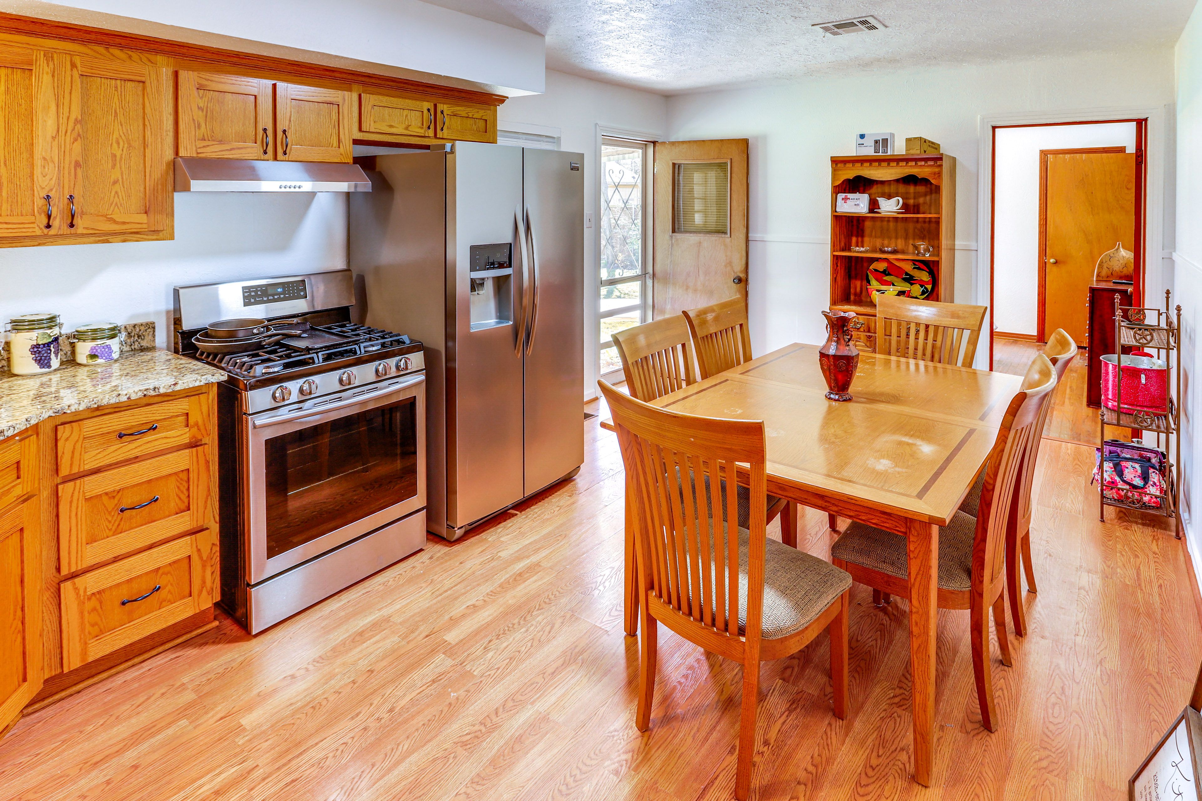 Kitchen | Dining Area | Keyless Entry
