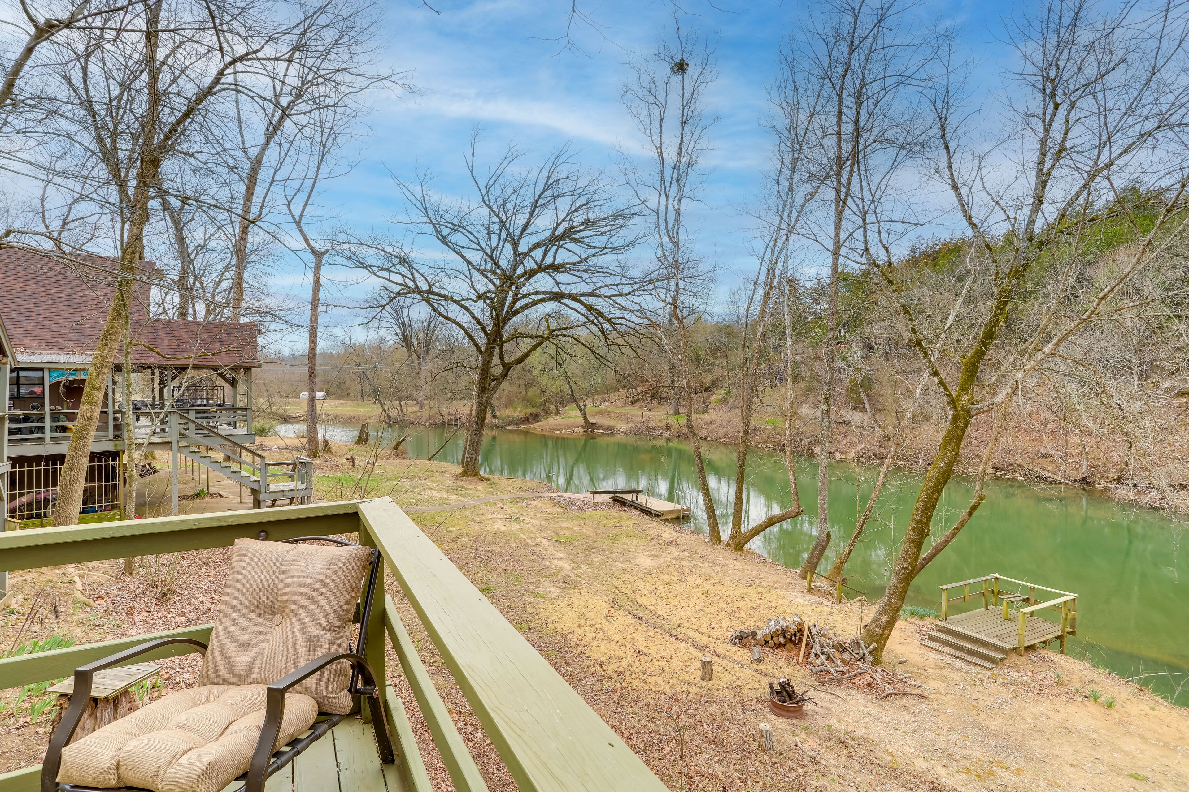 Hardy Vacation Rental | 1BR | 1BA | Stairs Required | 700 Sq Ft