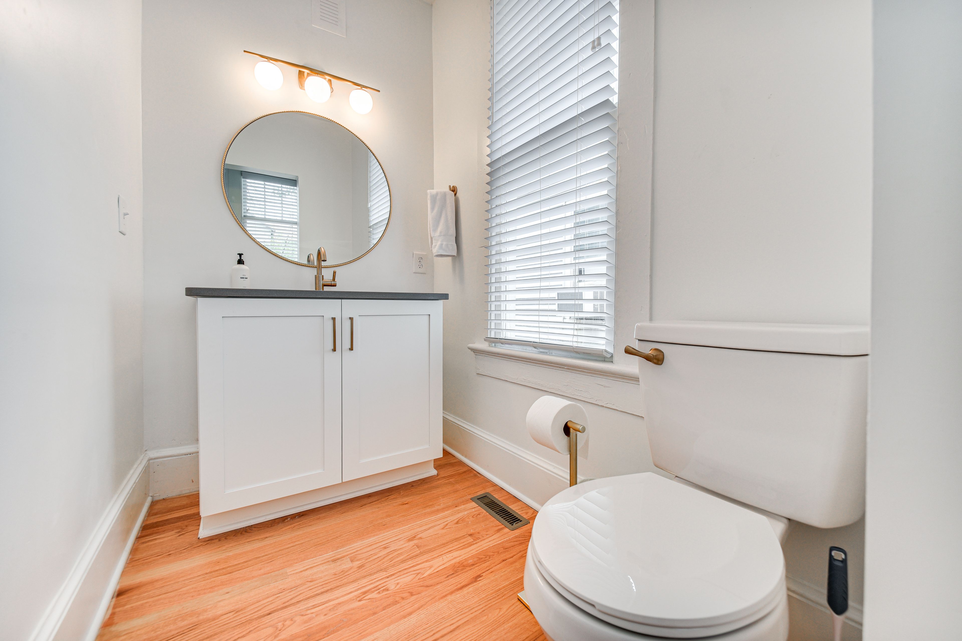 Half Bathroom | 1st Floor