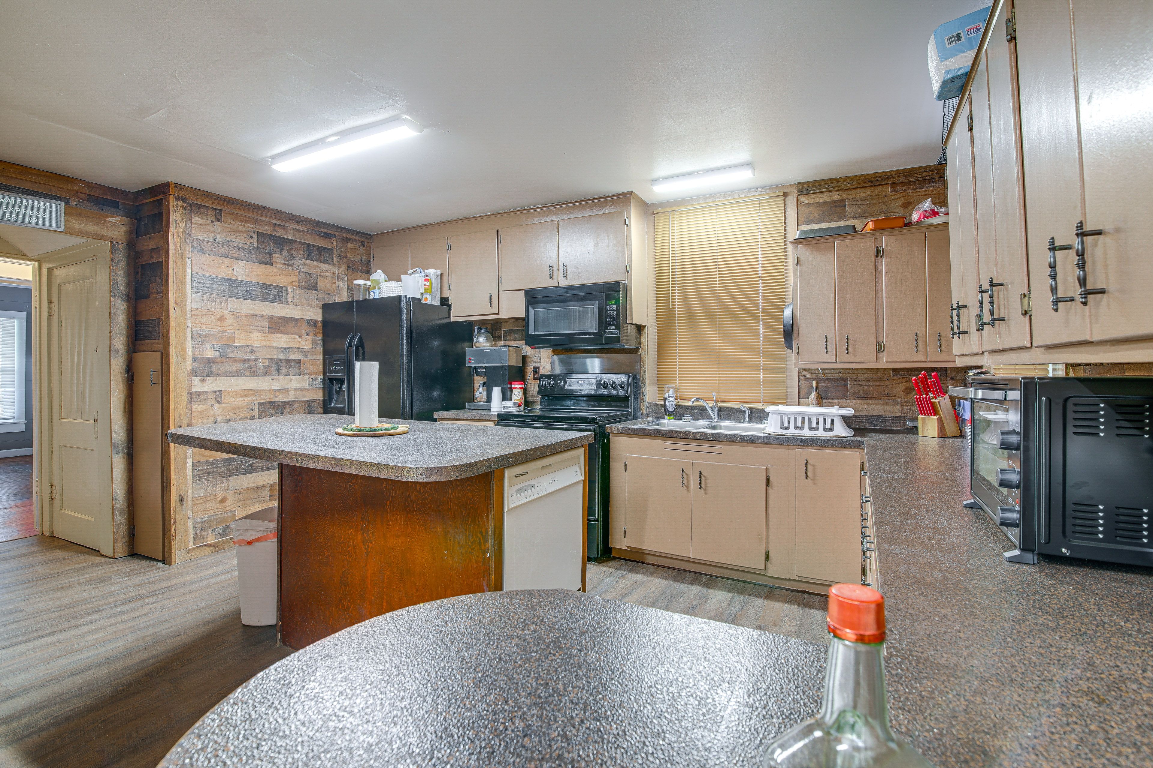 Kitchen | Bunn Commercial Coffee Maker | 1st Floor