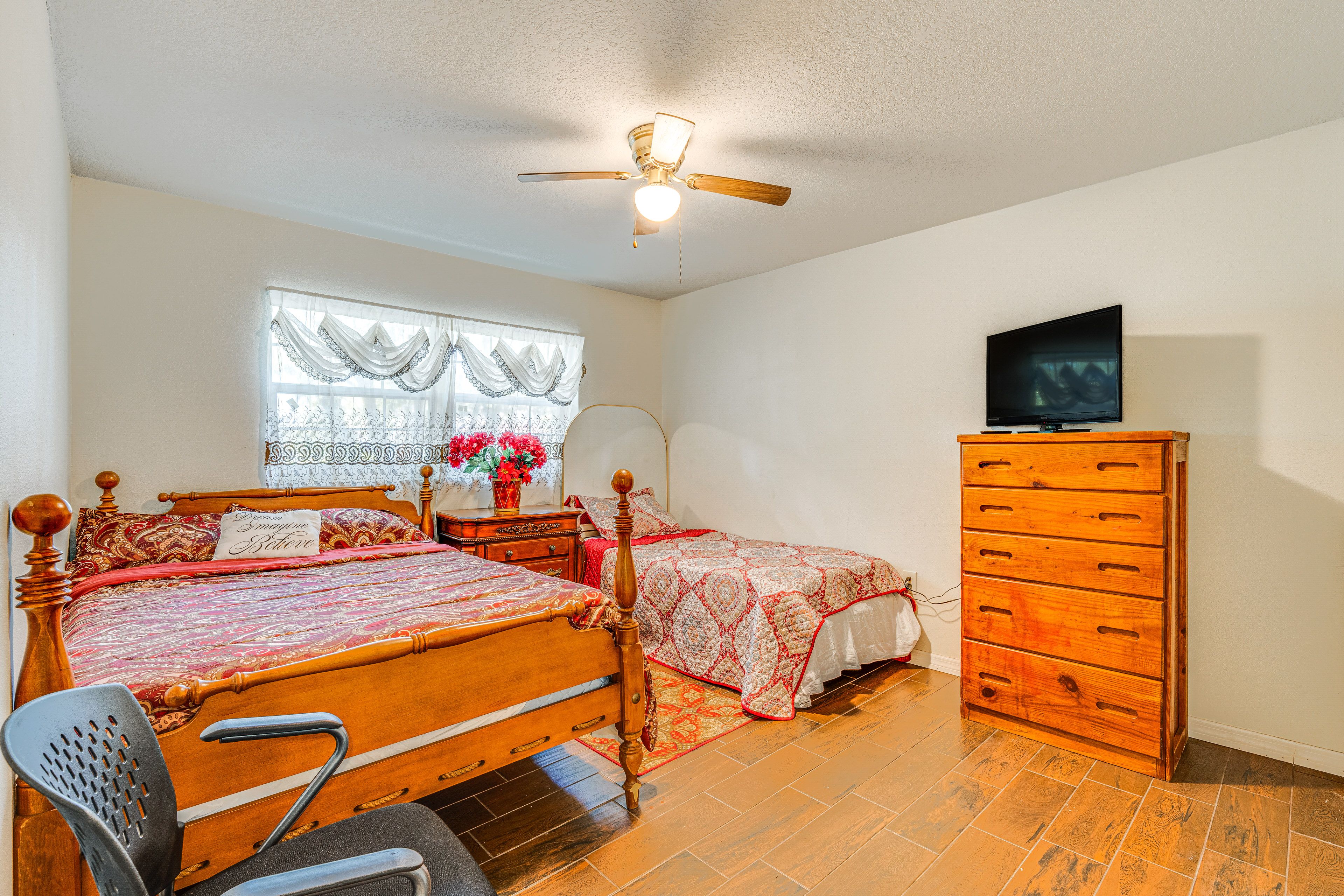 Bedroom 5 | Full Bed | Twin Bed